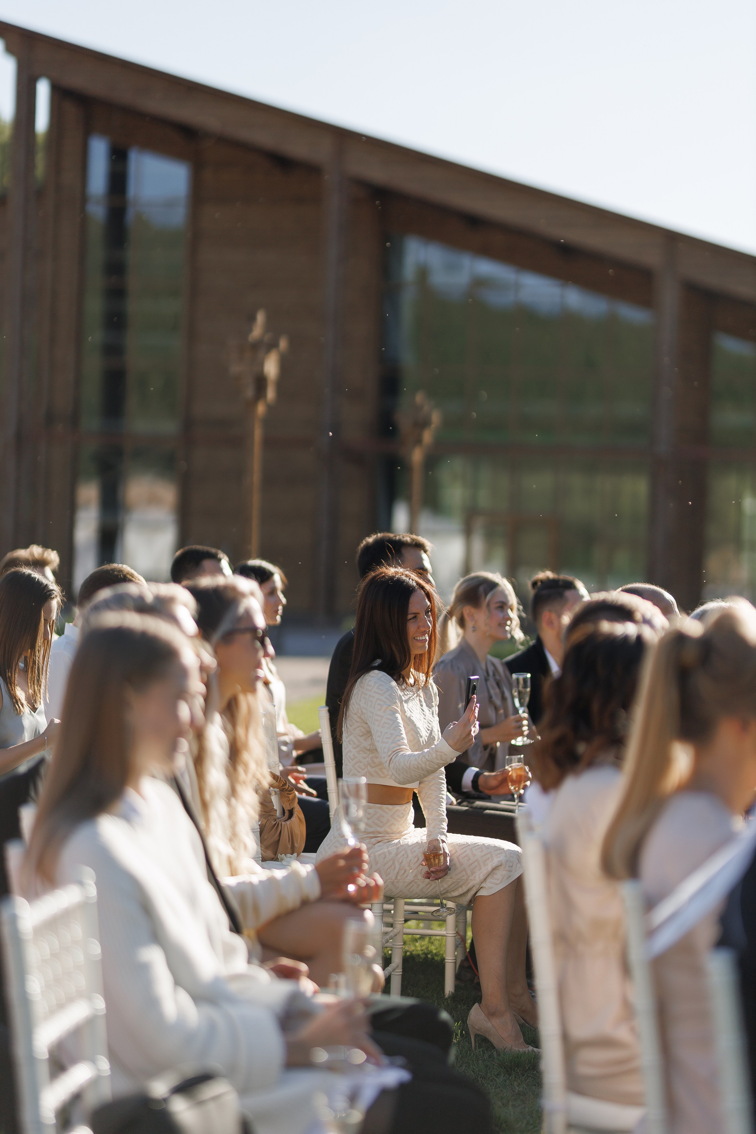 ···. Свадебный фотограф в Санкт-Петербурге Александра Чукавина