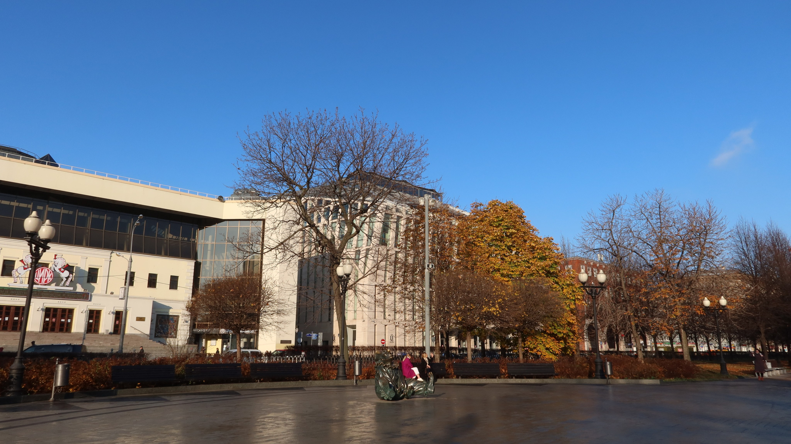 Цветной бульвар 2021. Улица, люди, жизнь…