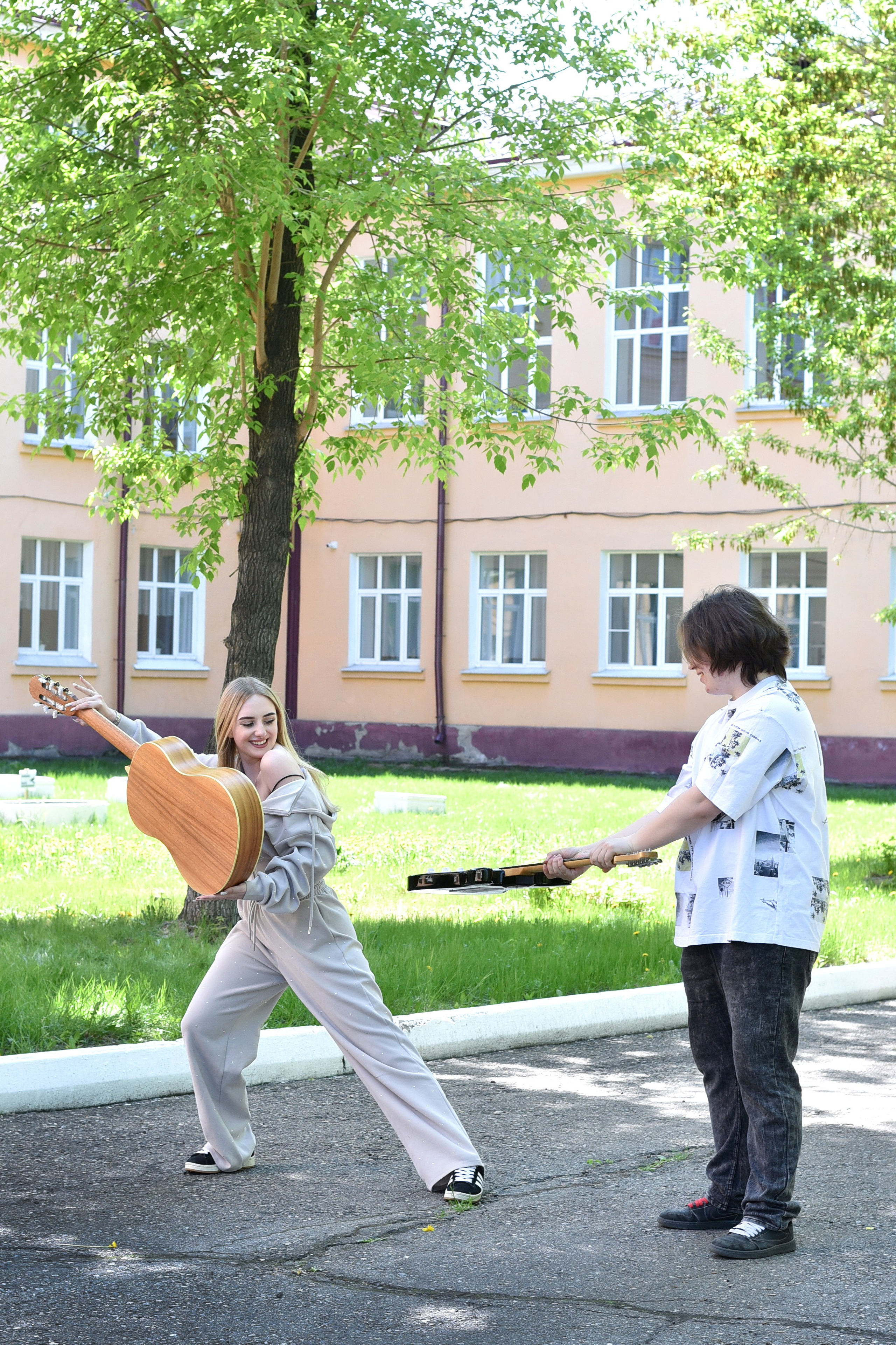 ФОТОСЕССИЯ В ПАРКЕ весна. Школьный фотограф ЛАРИСА МАТВЕЕНКО