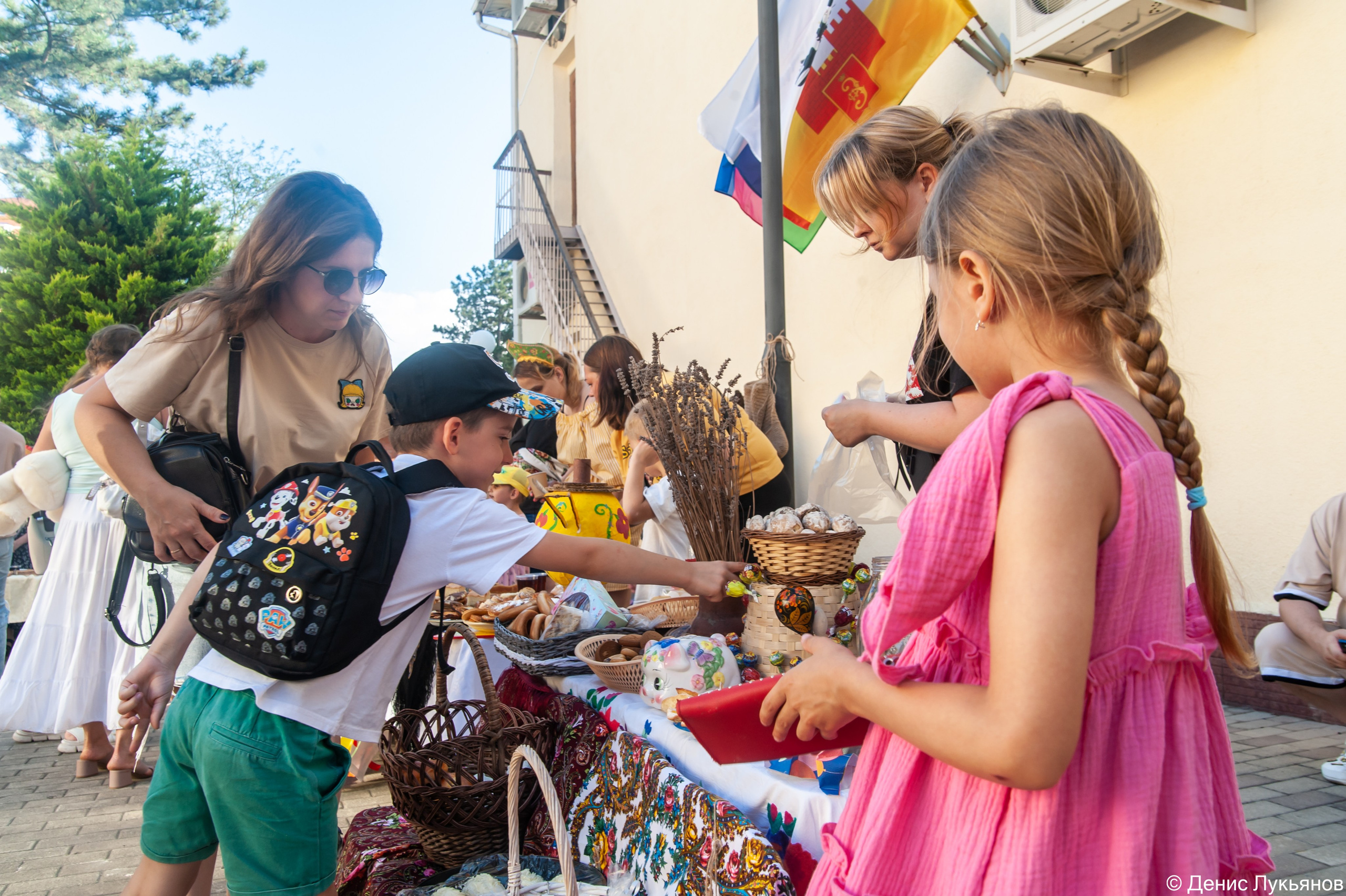Ярмарка. Свадебный и семейный фотограф Денис Лукьянов в Краснодаре, Краснодарском крае и Республике Крым
