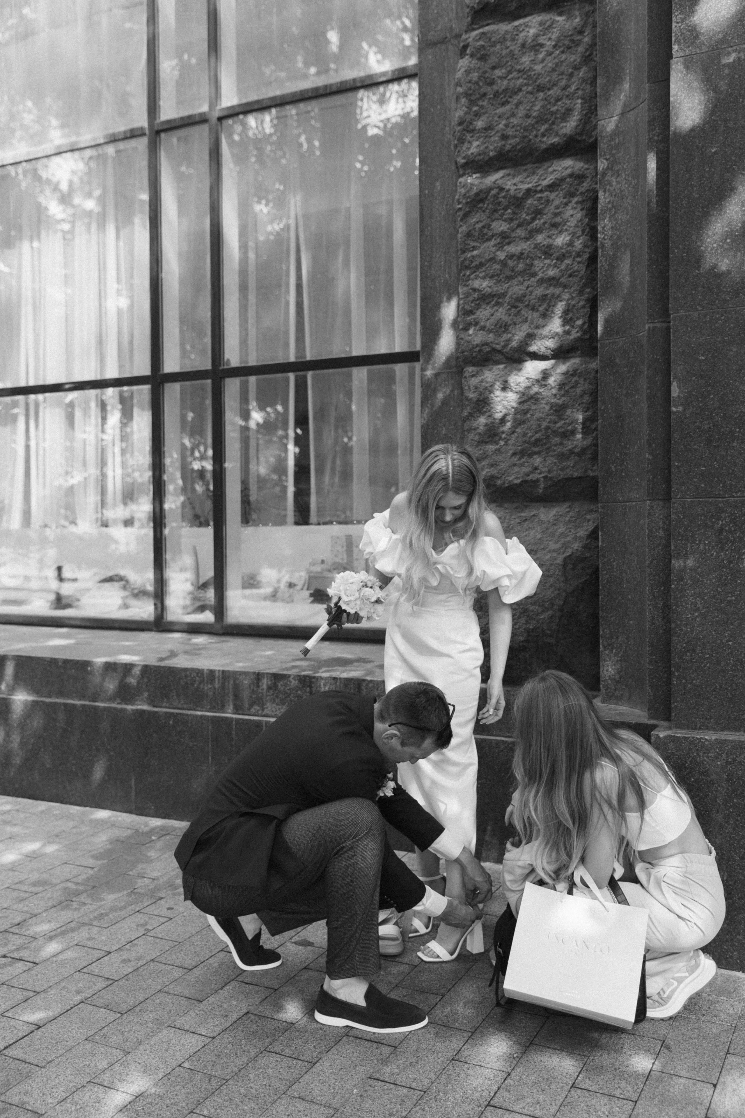 Свадебная фотосессия на Котельнической набережной и в парке Царицыно, Роспись в Шипиловском ЗАГСе. Свадебный фотограф Москва Анастасия Храмова