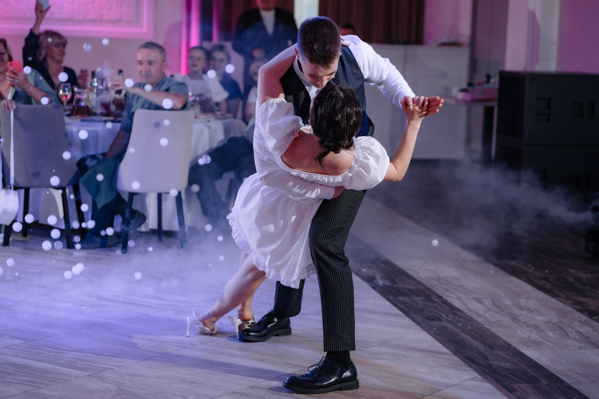 Кирилл и Карина. Свадебный и портретный фотограф в Омске Антон Карев