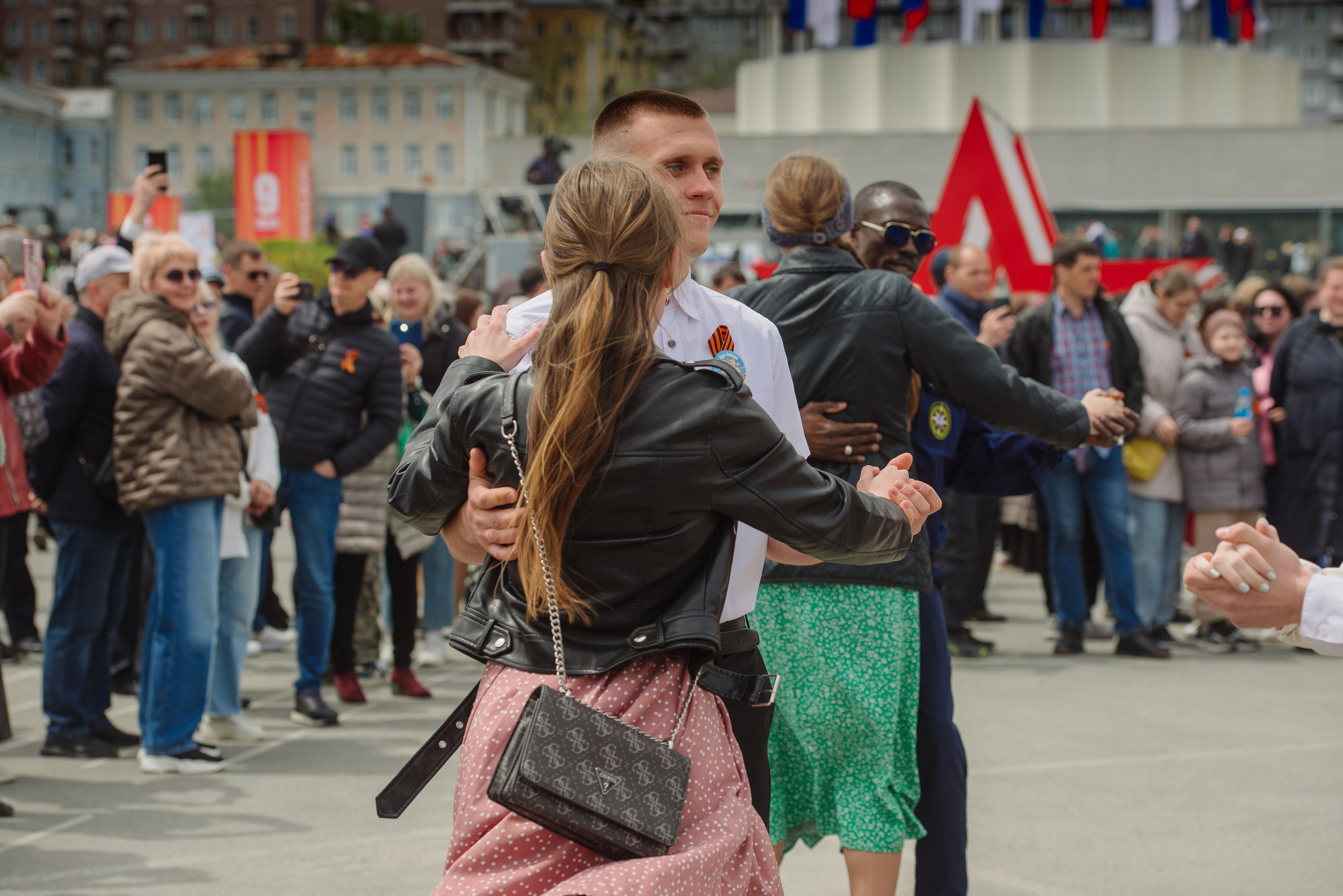 9 мая Центральная плащадь. Фотограф Мария Каюрова