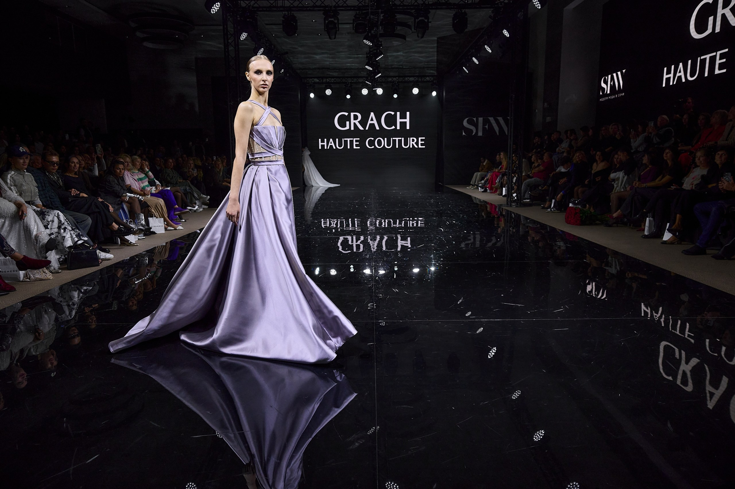 Grach Haute Couture на Sochi Fashion Week 2025, 5 ноября 2025. Дима Бабушкин. Фотограф. Подиум. Репортаж. Творчество. Дорого