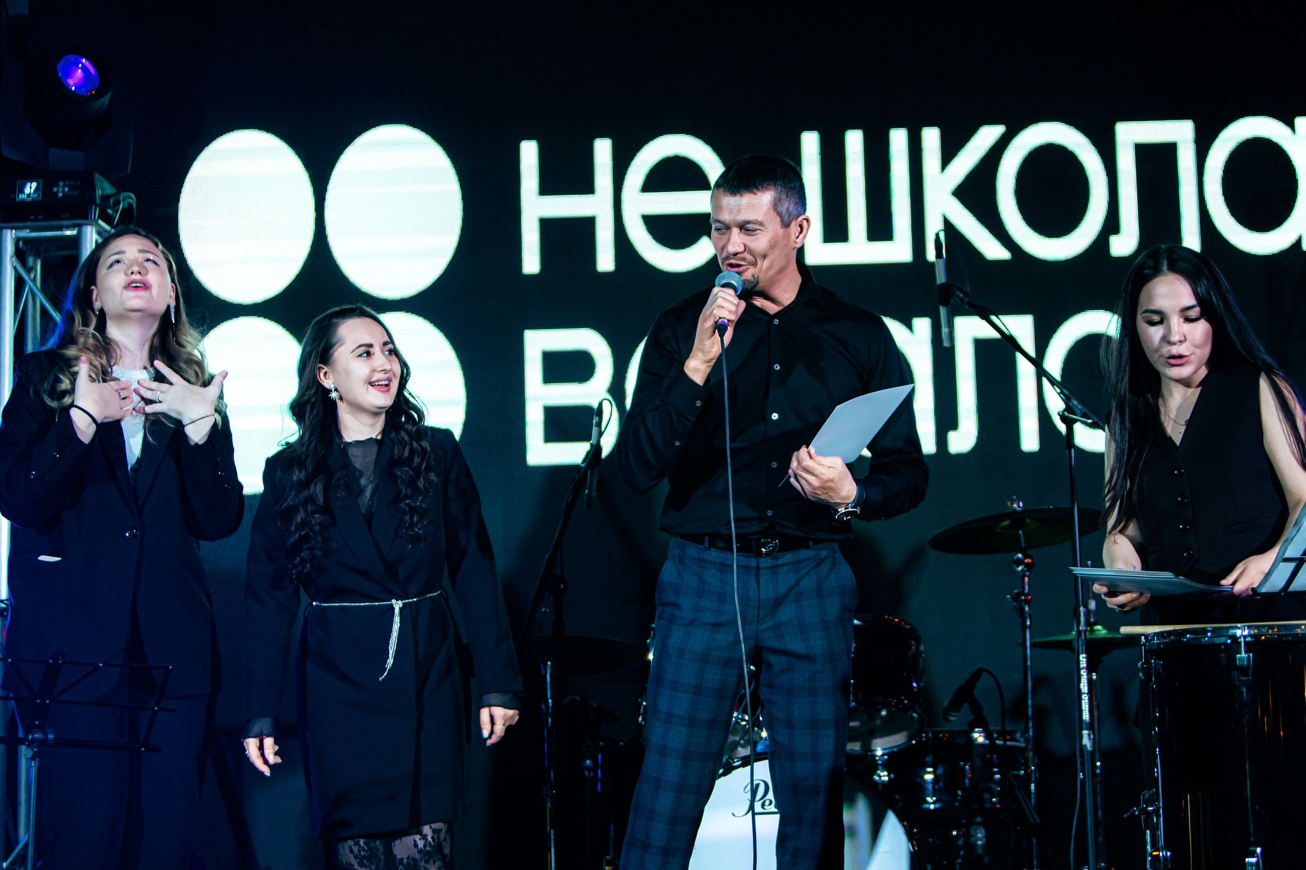 08.12 Не школа вокала. Команда специалистов в мире фотографии и видео. Детский фотограф, семейный фотограф