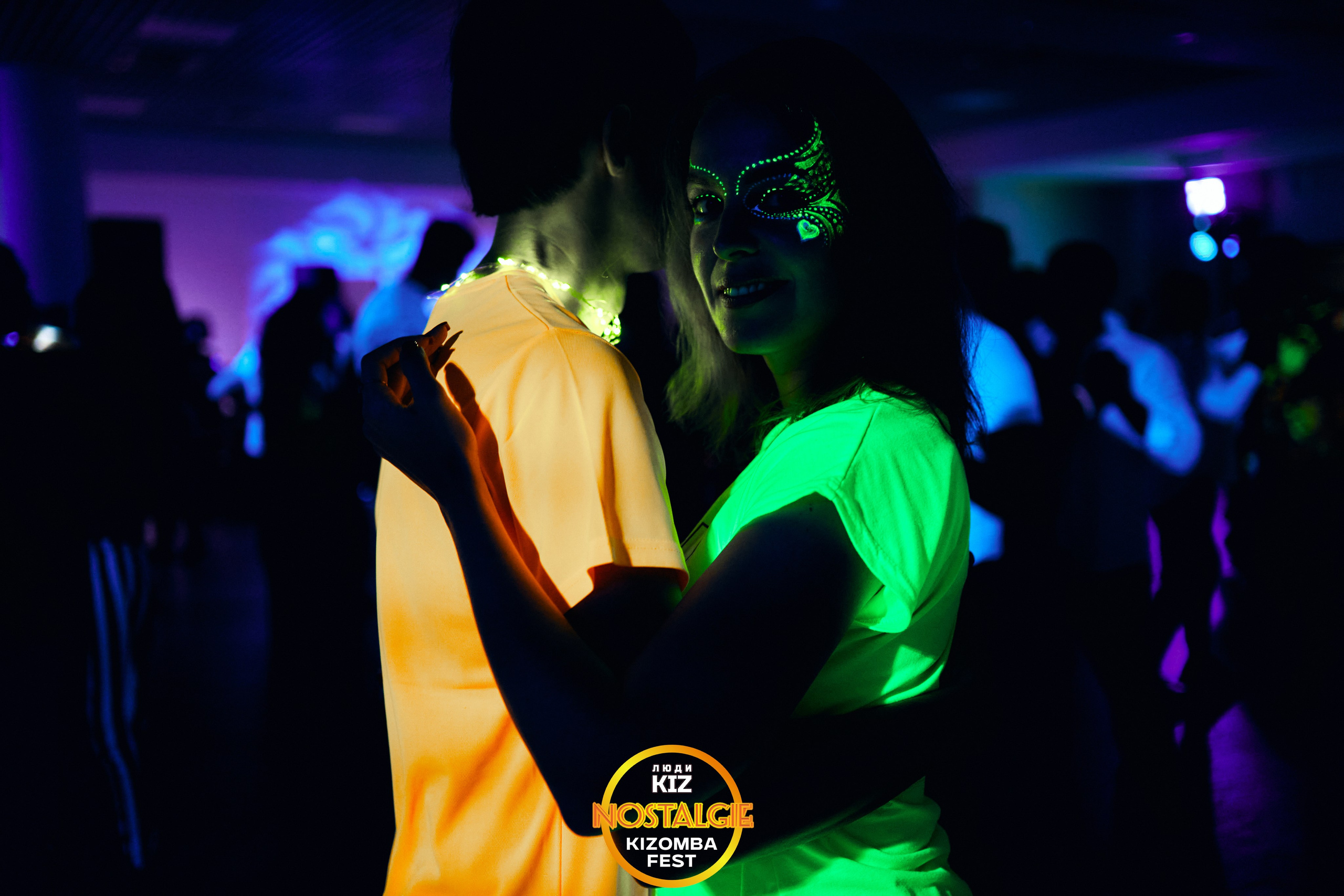 Neon party. Свадебный фотограф