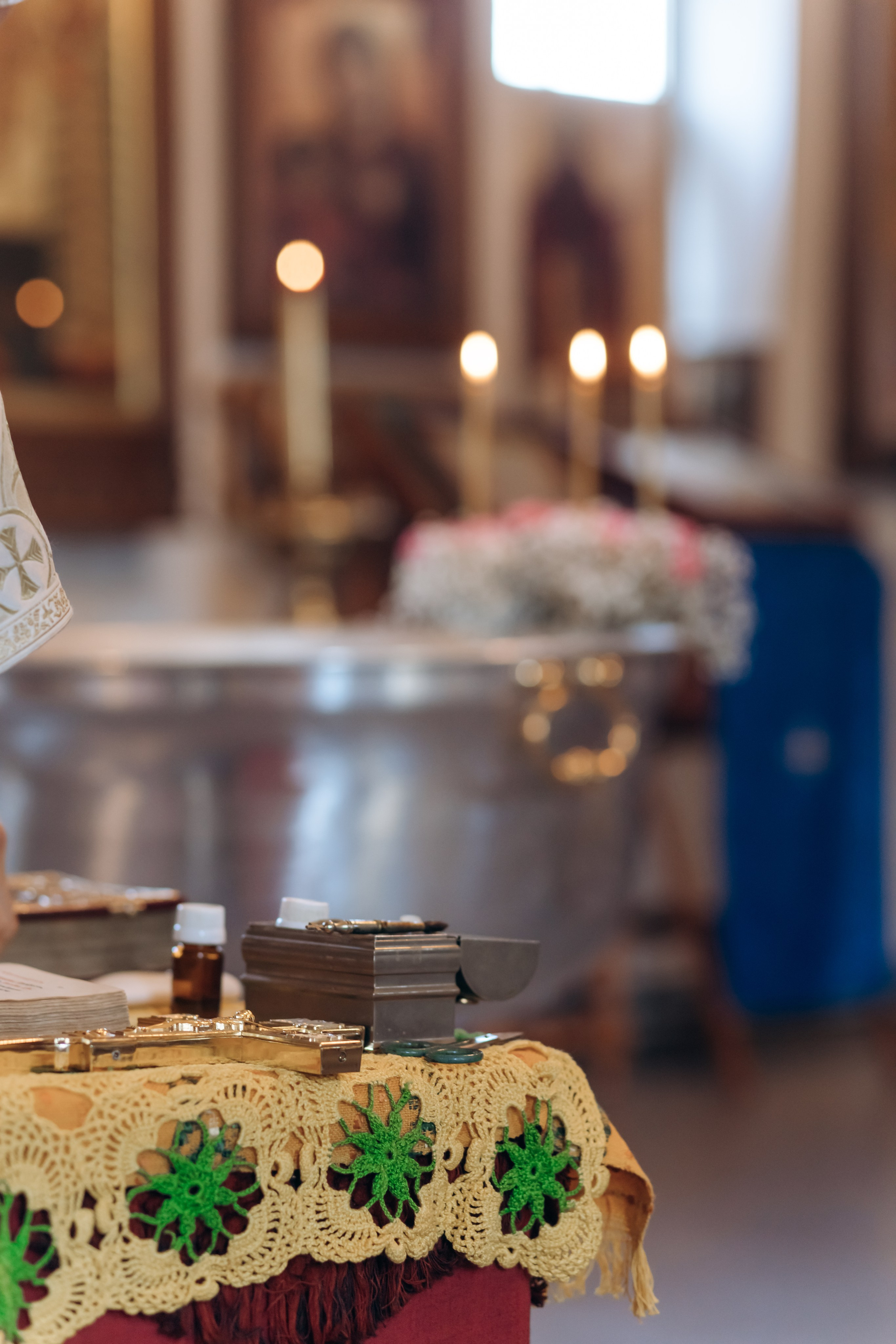 Крещение Василисы. Фотограф на крещении и венчании Елена Плинер, Псков и Псковская область