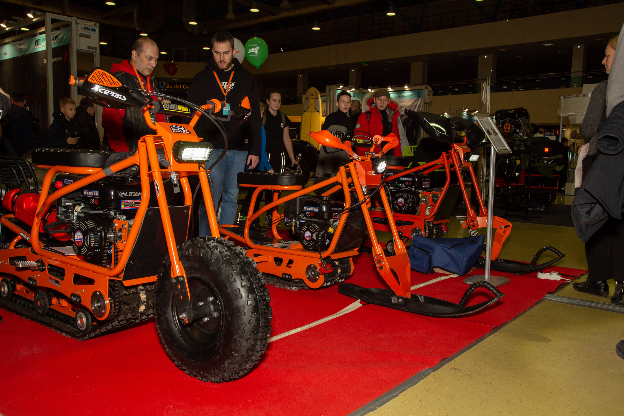 Фотопрогулка по выставке Поехали 2022. «Студия DRONAVT`s» — видеосъёмка и фотография г. Москва