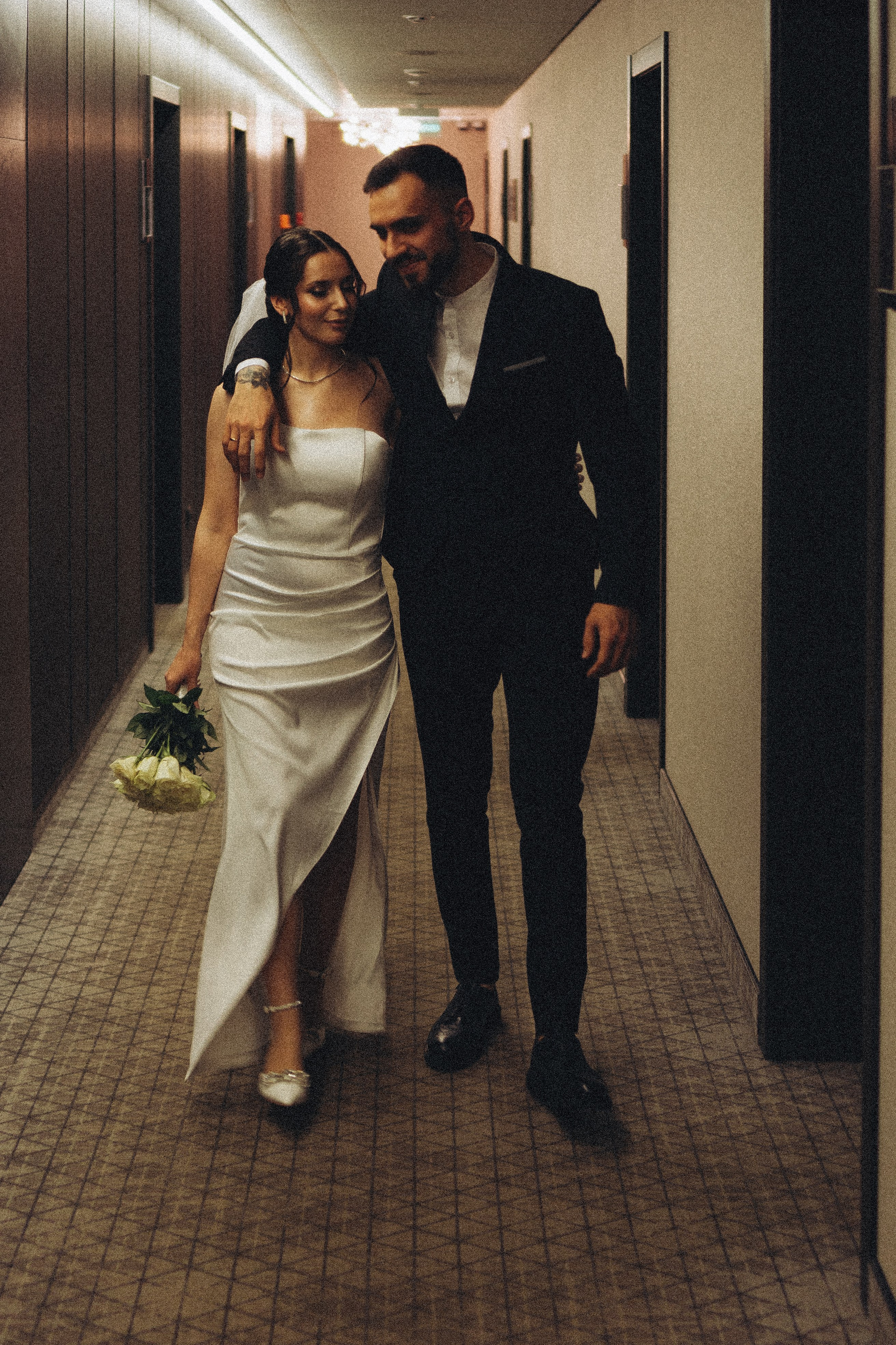 СВАДЕБНАЯ СЬЕМКА СБОРОВ ЖЕНИХА И НЕВЕСТЫ В ОТЕЛЕ И ТАКЖЕ ФОТОСЕССИИЯ В ОТЕЛЕЕ МЕГАПОЛИС БРЯНСК. Профессиональный фотограф, Санкт-Петербург — Виктория Богомолова