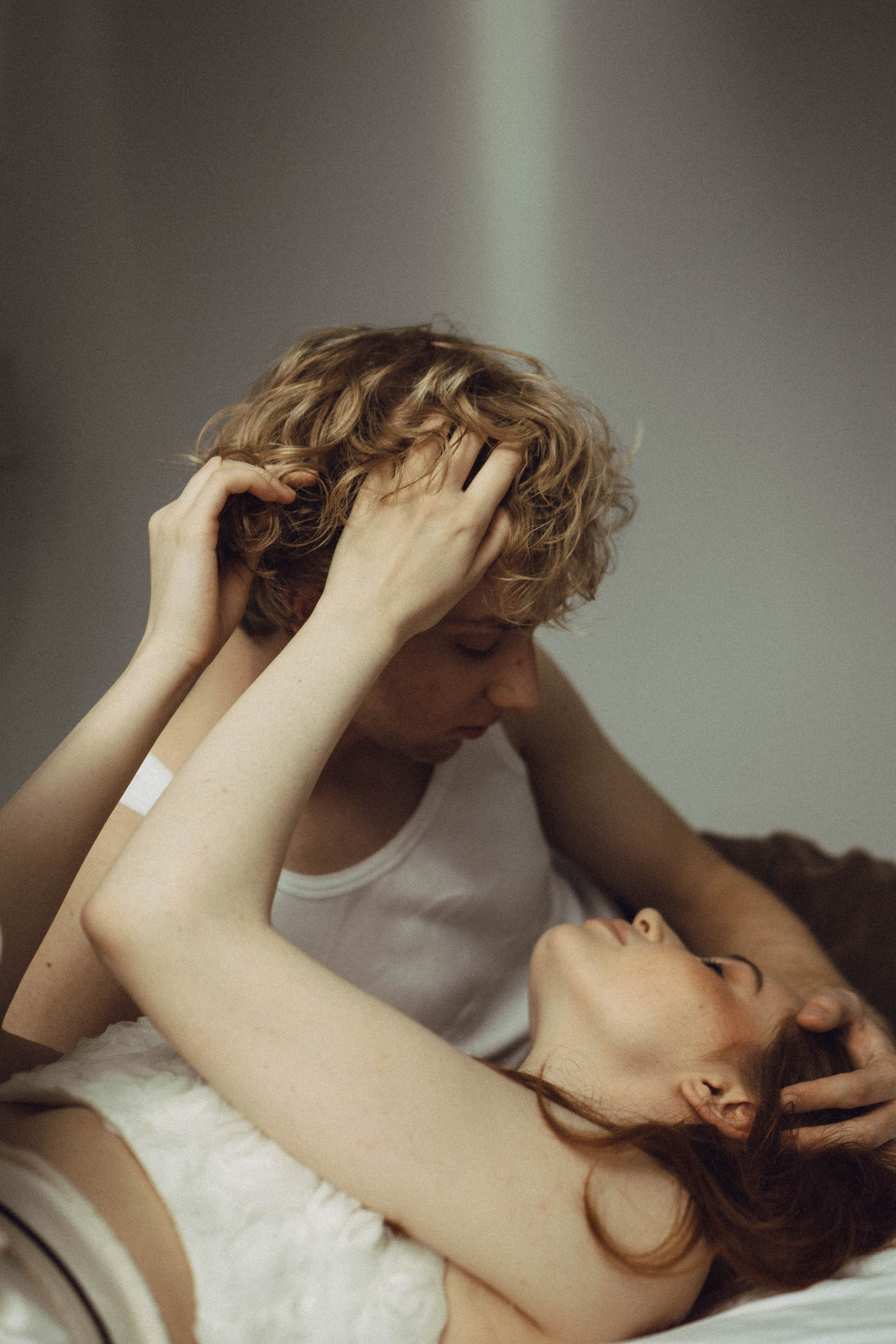 СВАДЕБНАЯ СЬЕМКА В ОТЕЛЕ. СБОРЫ ЖЕНИХА И НЕВЕСТЫ И ТАКЖЕ ТОР И ПОДГОТОВКА К ПРОГУЛКЕ. Профессиональный фотограф, Санкт-Петербург — Виктория Богомолова