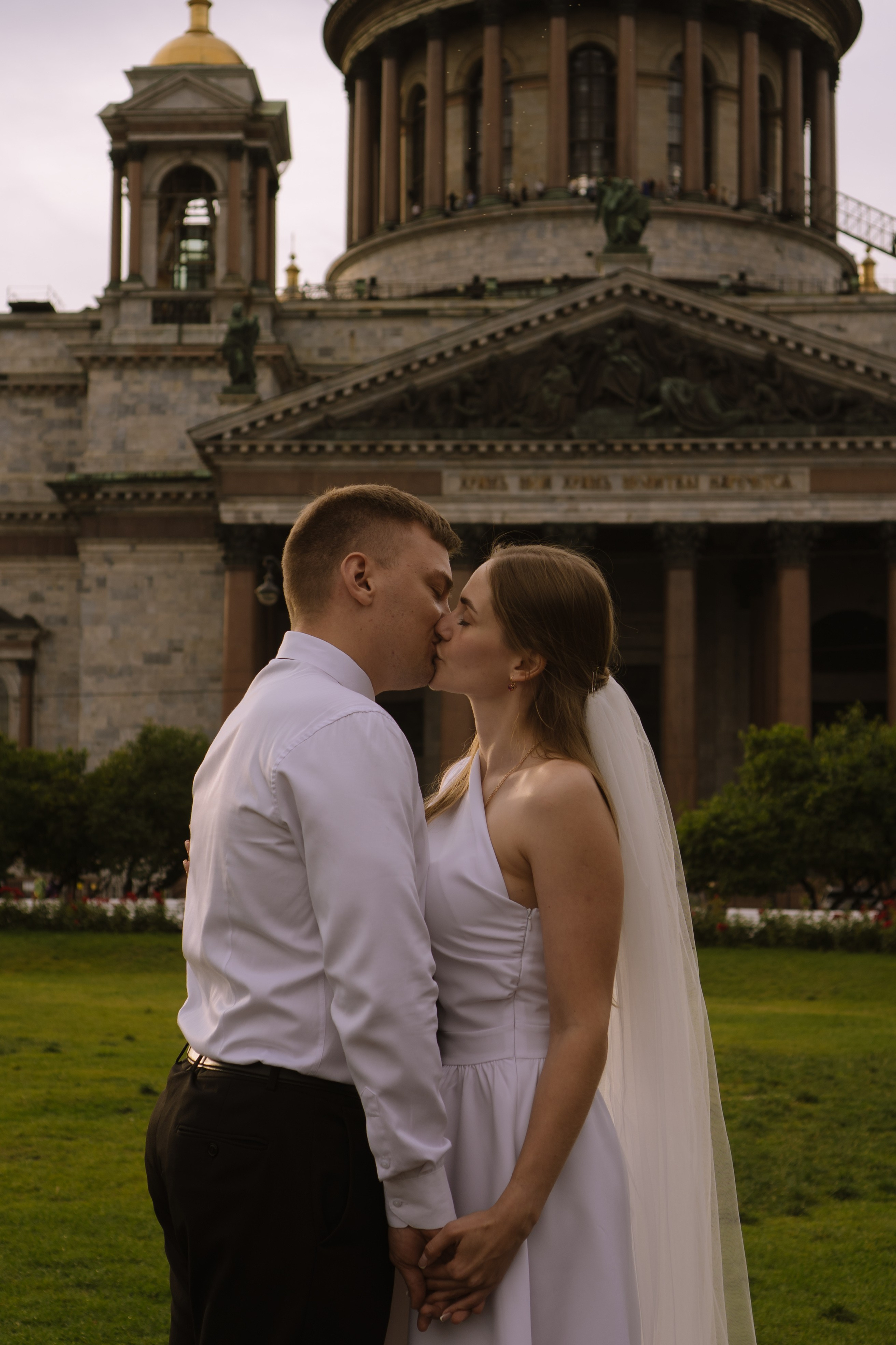 СВАДЕБНАЯ СЬЕМКА С ИСАКИЕВСКИМ СОБОРОМ, АСТОРИЯ И ЗАКОНОДАТЕЛЬНОЕ СОБРАНИЕ. Профессиональный фотограф, Санкт-Петербург — Виктория Богомолова