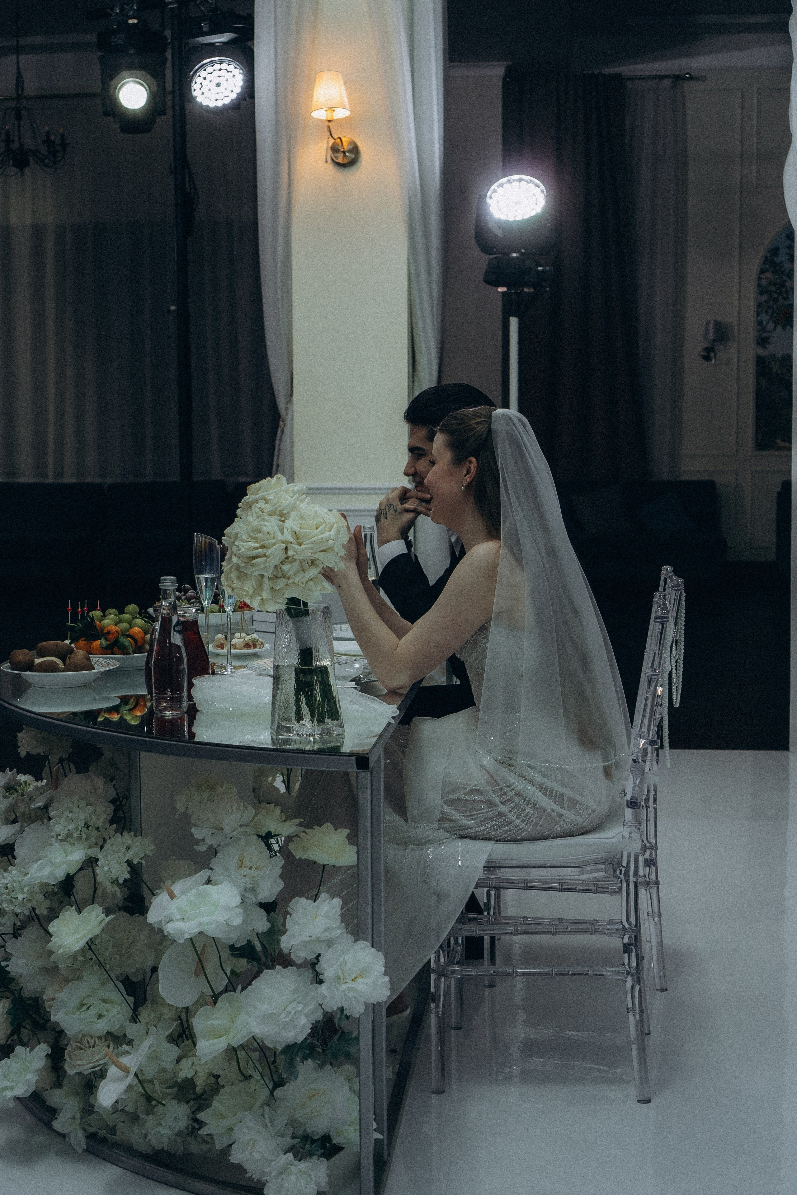 СВАДЕБНАЯ СЬЕМКА СБОРОВ В ОТЕЛЕ И ВЫЕЗД НА ЦЕРЕМОНИЮ (СНЯТО В СИБИРЕ В НИЖНЕВАРТОВСКЕ). Профессиональный фотограф, Санкт-Петербург — Виктория Богомолова