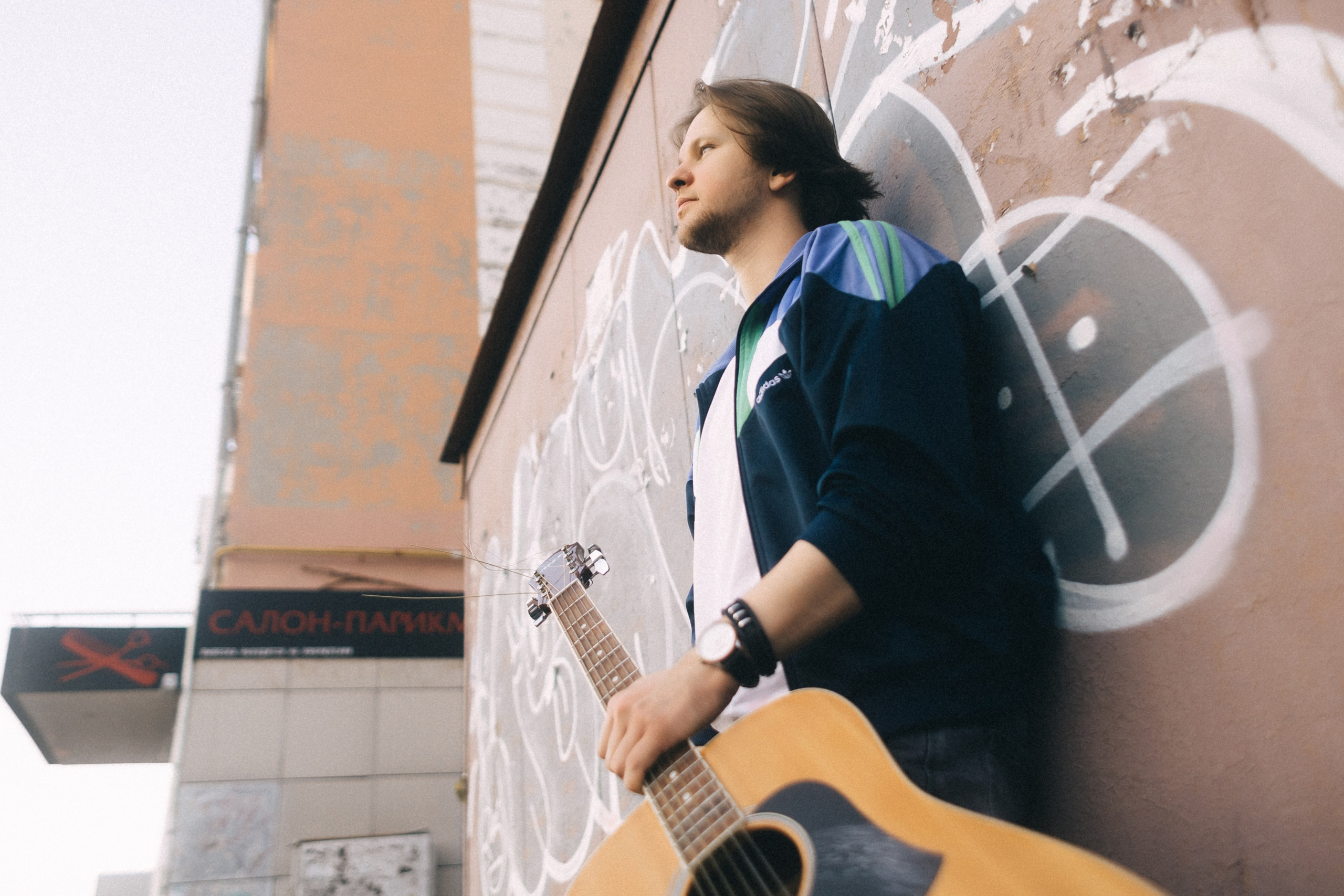 Портретная фотосессия в городе для Евгения — фотопрогулка