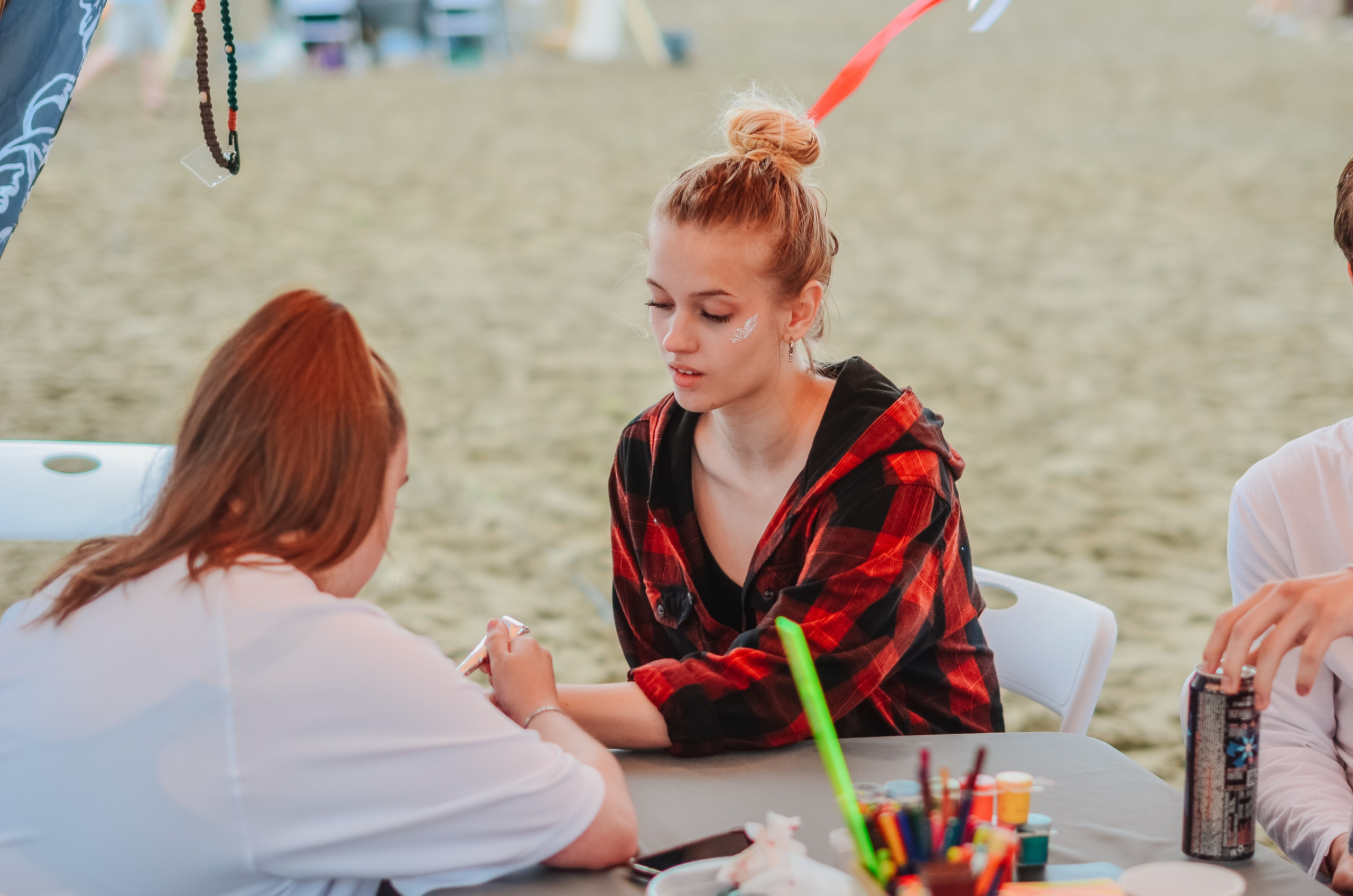 Фестиваль «Грань» 2025. Спортивная площадка. Денисова Аля — фотограф для парных съемок и индивидуальных историй в Барнауле