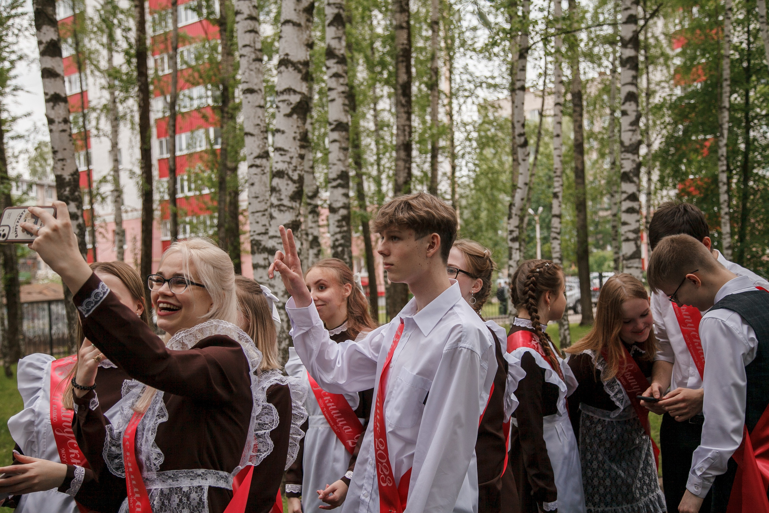 Последний звонок. Ирина Коновалова школьный фотограф. Выпускные альбомы Ярославль