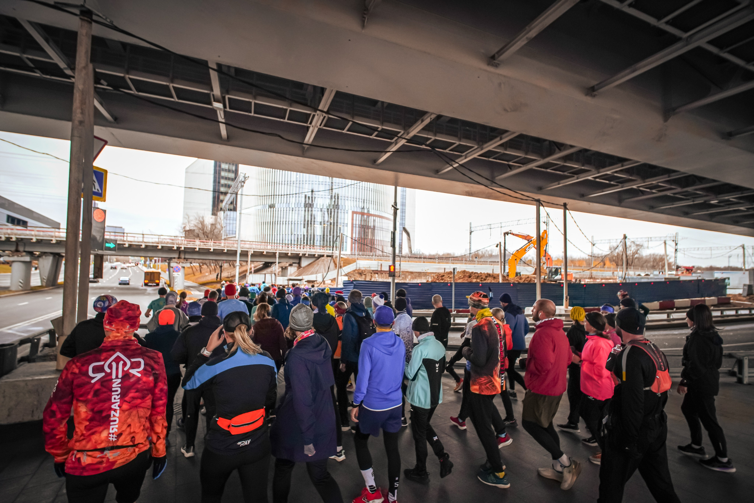 #марафонудома #яuzarun 2024 2-я петля, группа 6:30. Роман Капилюшов. Бег. Фото. Видео. г. Люберцы