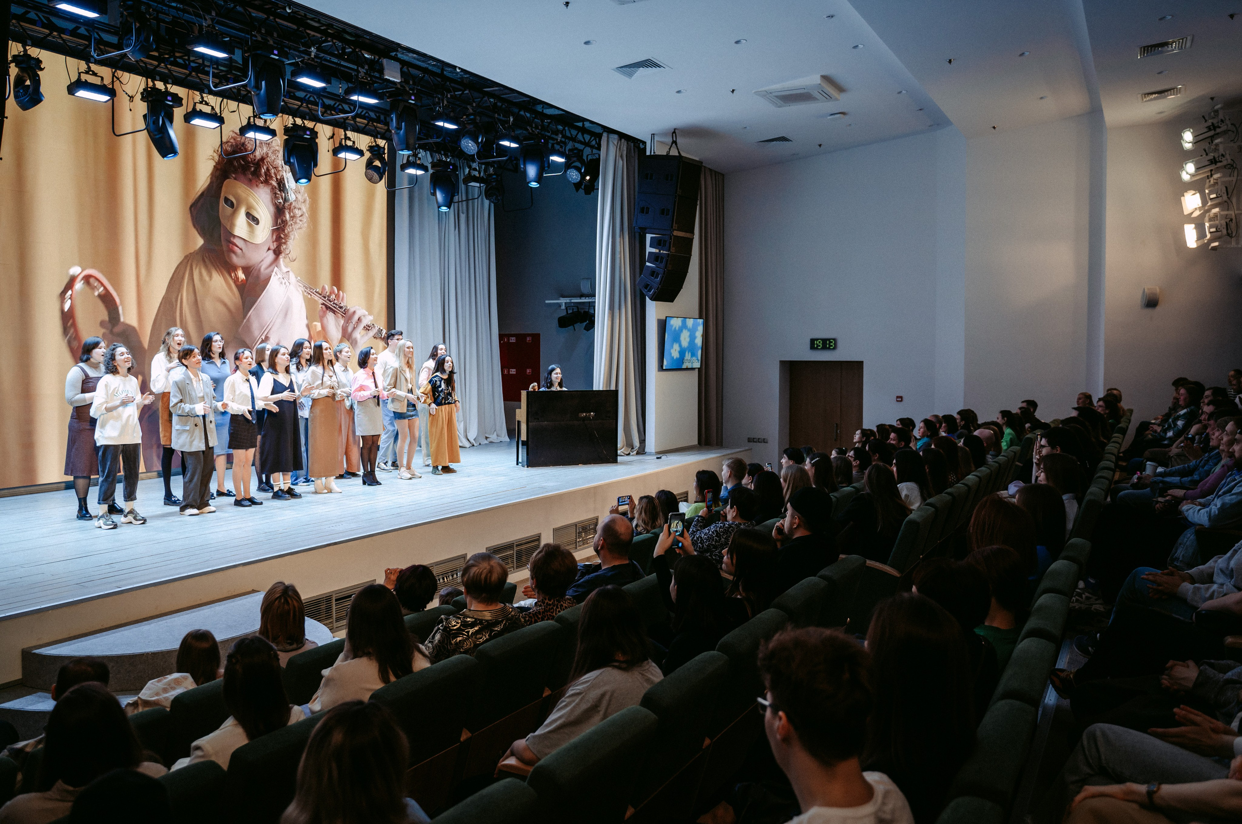 Кружок хора — отчетный концерт в НКЦ / 2023. Саша Копылов, фотограф в Казани