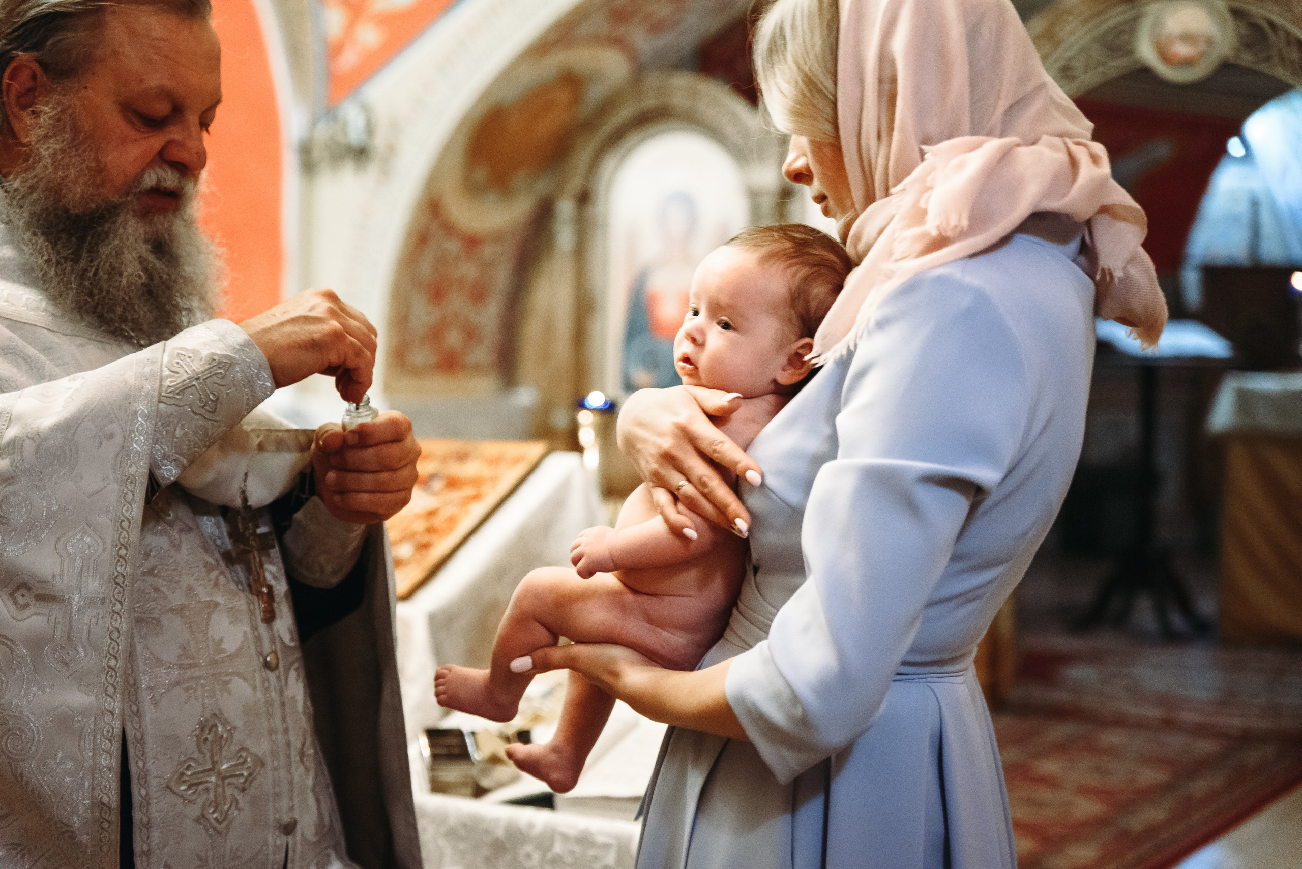 Фотосессия крещения в Минске. Церковь в Уручье. Свадебный и семейный фотограф в Минске Филиппович Александр