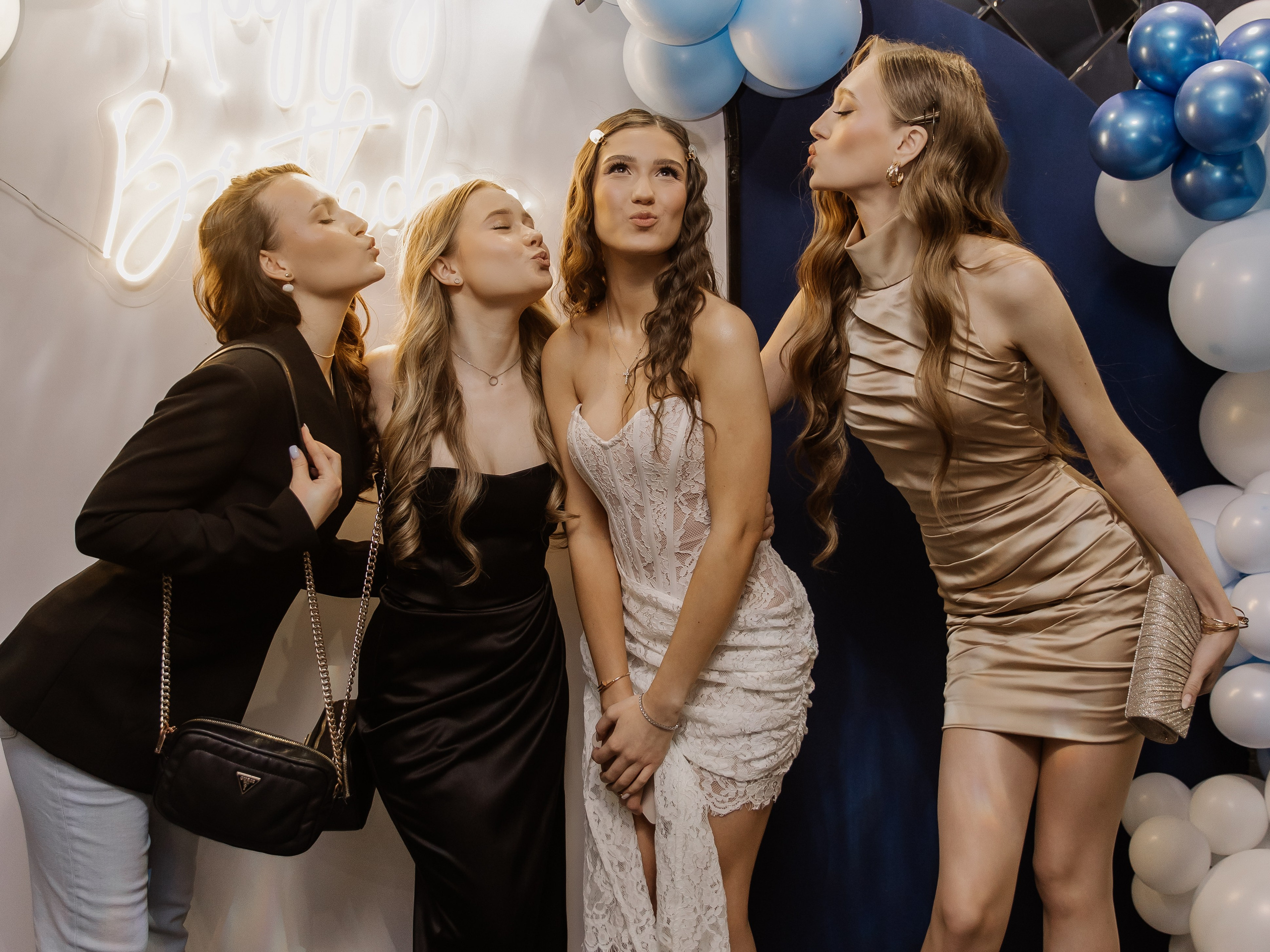 На борту Двацатилетия Малахит. СВАДЕБНЫЙ ФОТОГРАФ ЧЕЛЯБИНСК