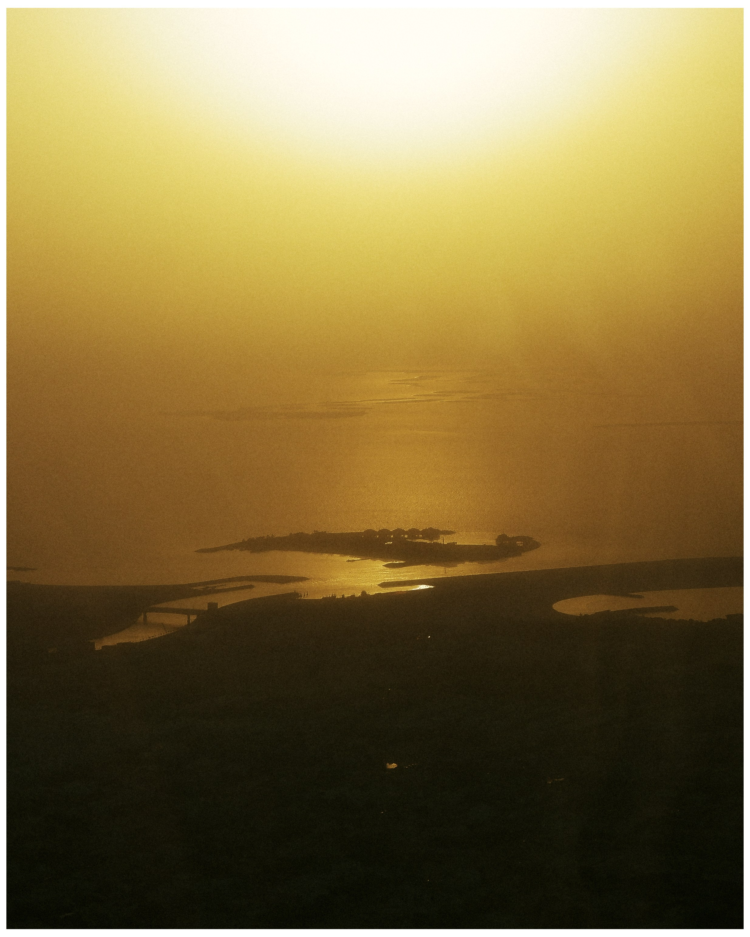 UAE. ANNA — PHOTOGRAPHER