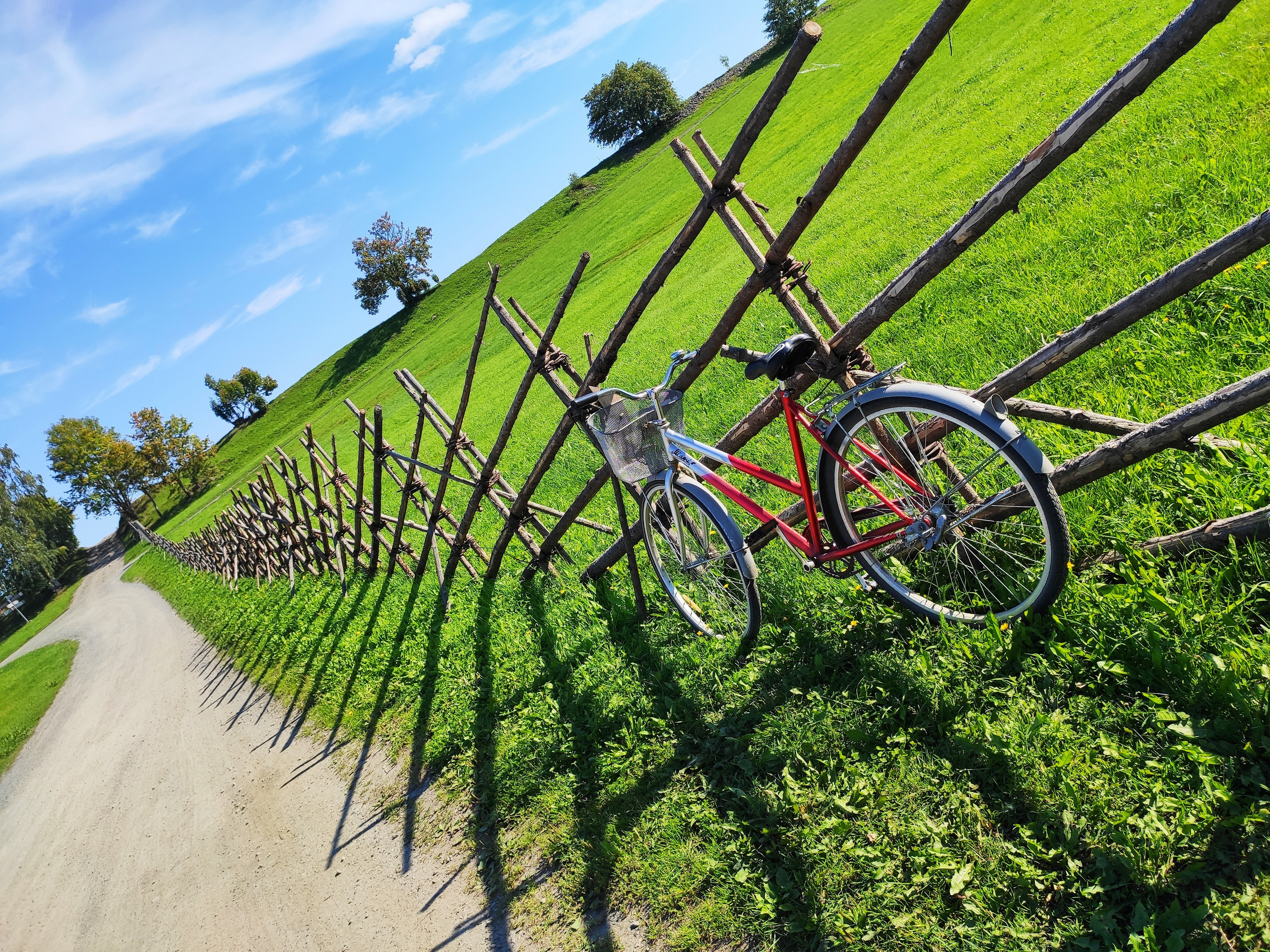 Жаль оказался закрыт велопрокат по причине короны