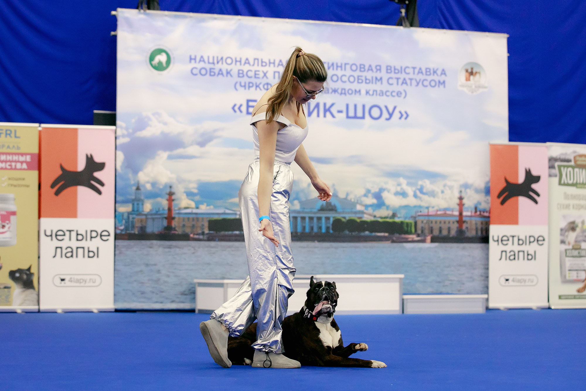 Танцы на выставке «Зоошоу», СПб. Фотограф-анималист Mary Mart — Москва, Питер