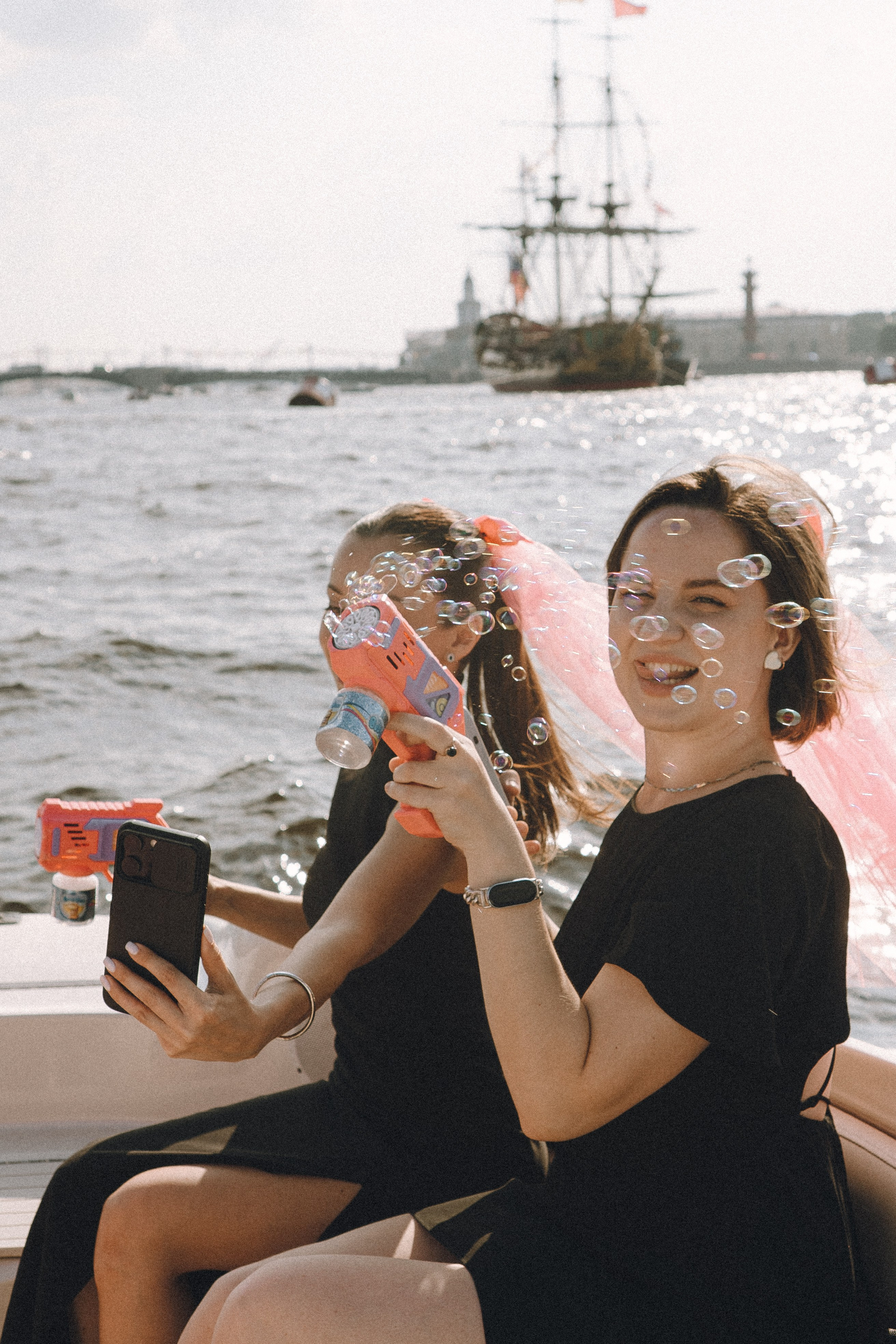 ДЕВИЧНИК НА КАТЕРЕ. Профессиональный фотограф, Санкт-Петербург — Виктория Богомолова