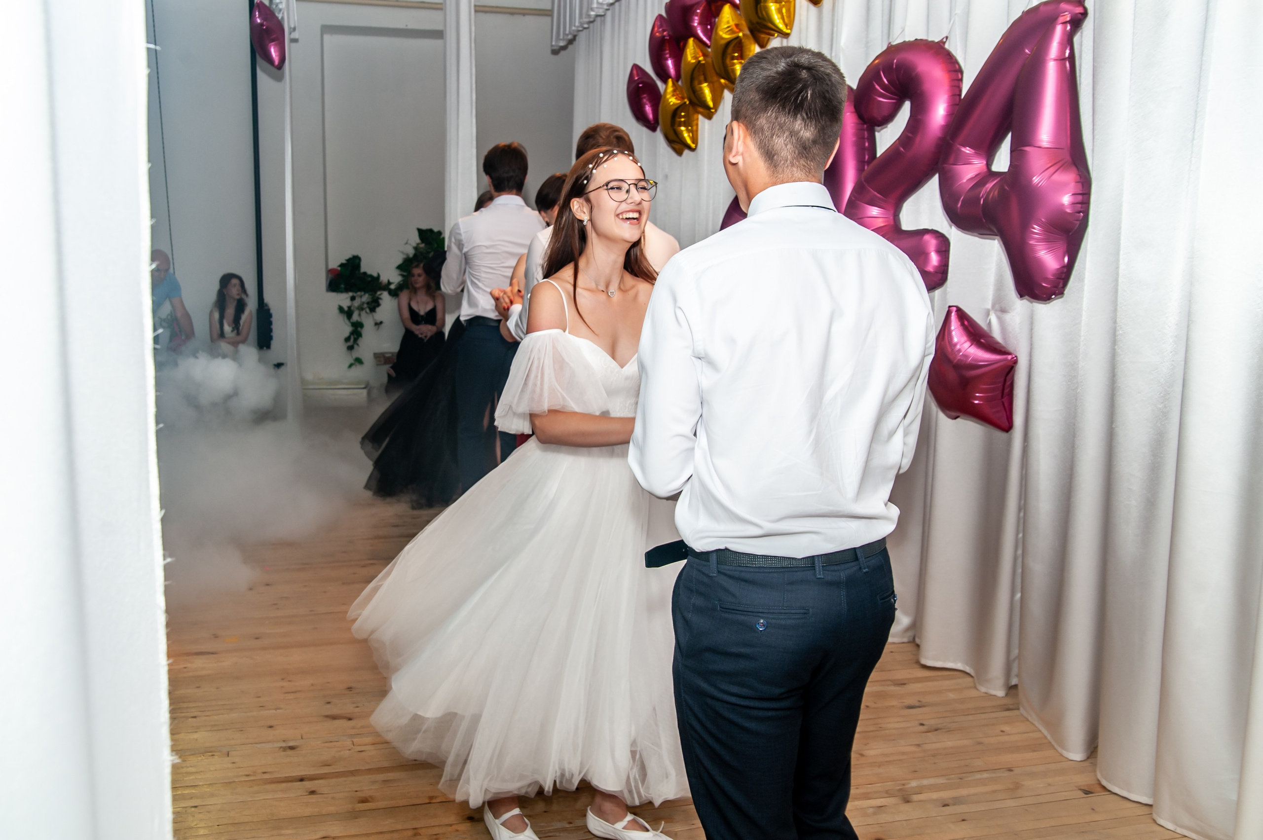 Выпускной МАОУ СОШ № 17 им. Эдуарда Есаяна. Свадебный и семейный фотограф Денис Лукьянов в Краснодаре, Краснодарском крае и Республике Крым