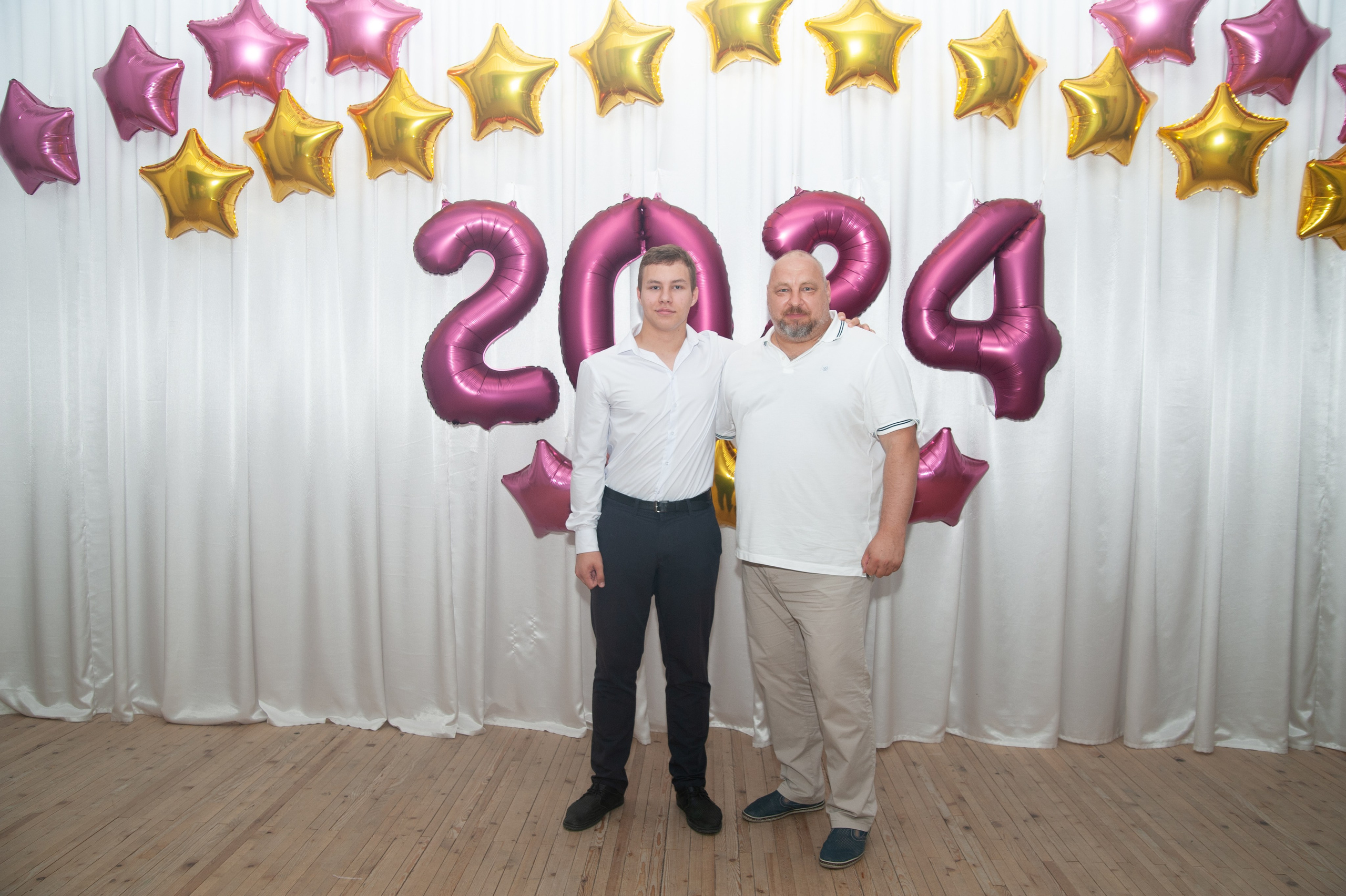 Выпускной МАОУ СОШ № 17 им. Эдуарда Есаяна. Свадебный и семейный фотограф Денис Лукьянов в Краснодаре, Краснодарском крае и Республике Крым