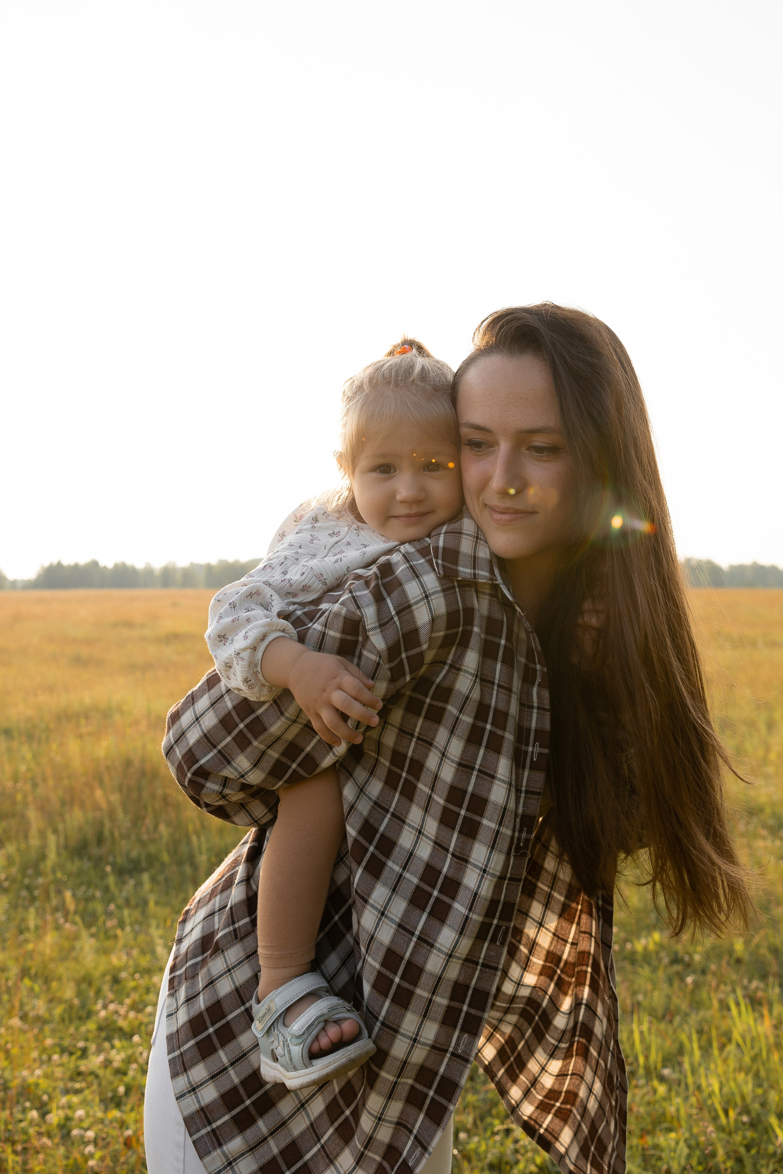 В поле. Семейный и свадебный фотограф в Челябинске Мария Леонтьева