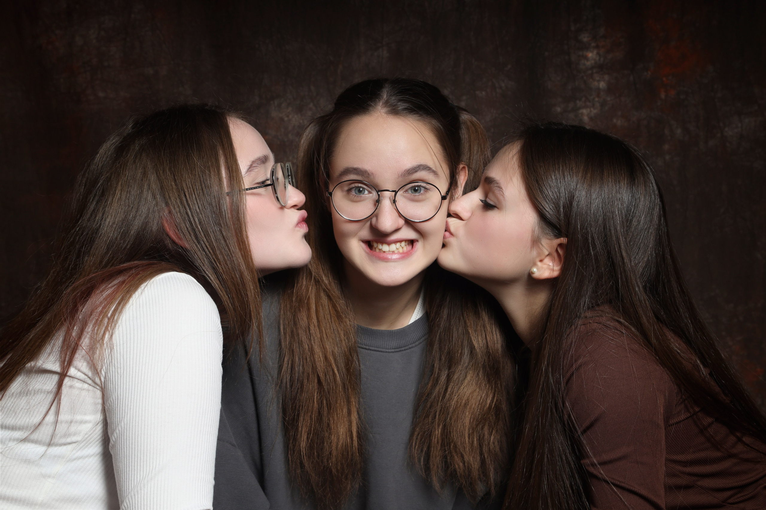 Кристина, Дарья и Вероника. Фотограф Ирина Смолина в г. Шимановске/Амурская область