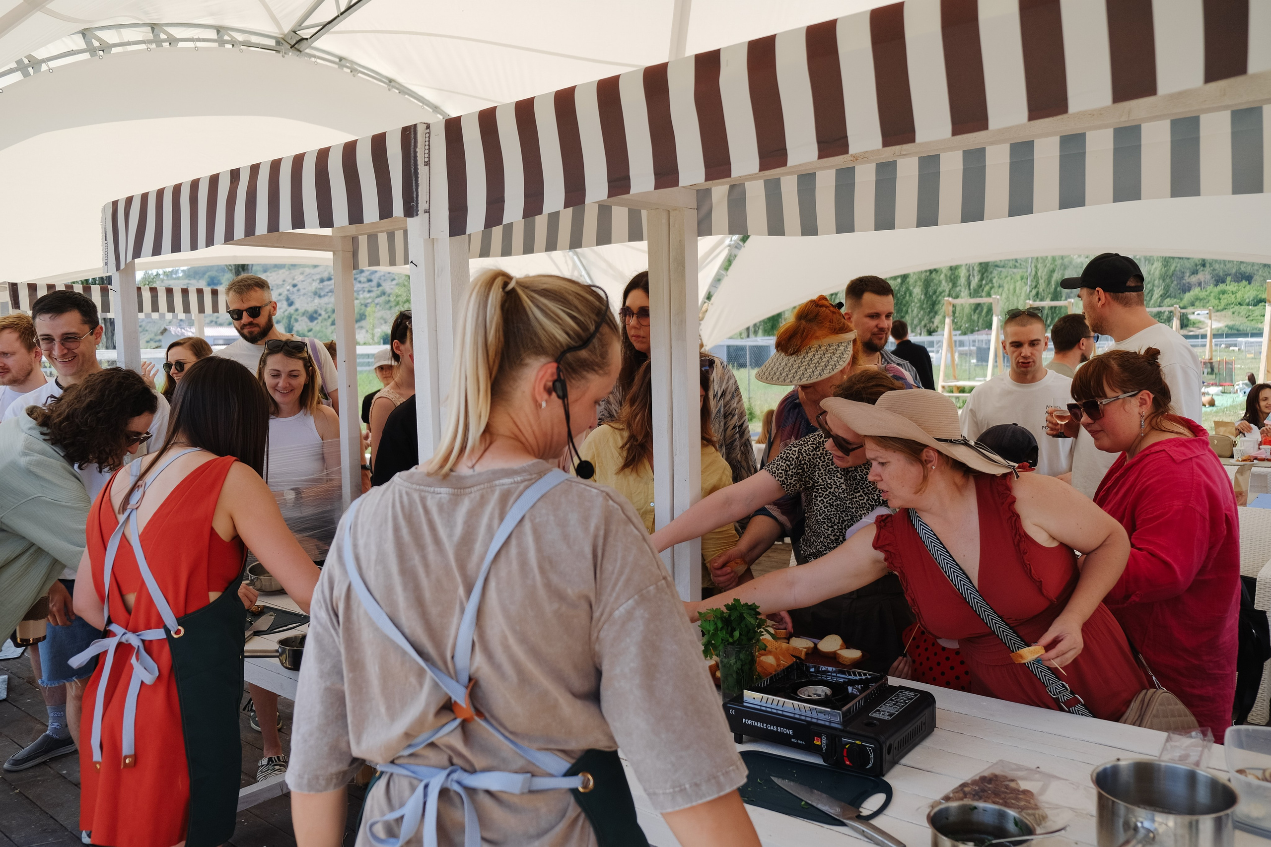 Репортаж на ферме. Профессиональная фотосъемка в Крыму. Натуральные эмоции и живые кадры. Забронируйте дату прямо сейчас!