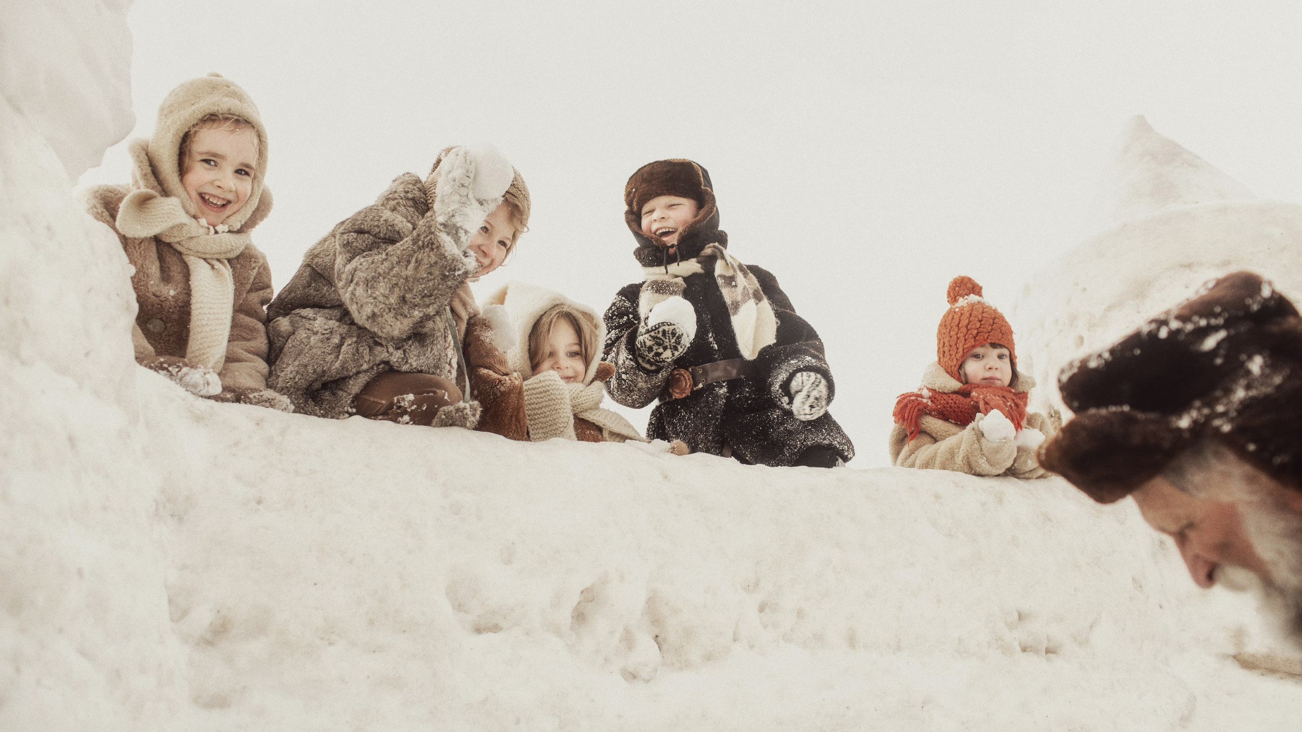 Старый двор. Фотограф и режиссер Сергей Спирин. Москва