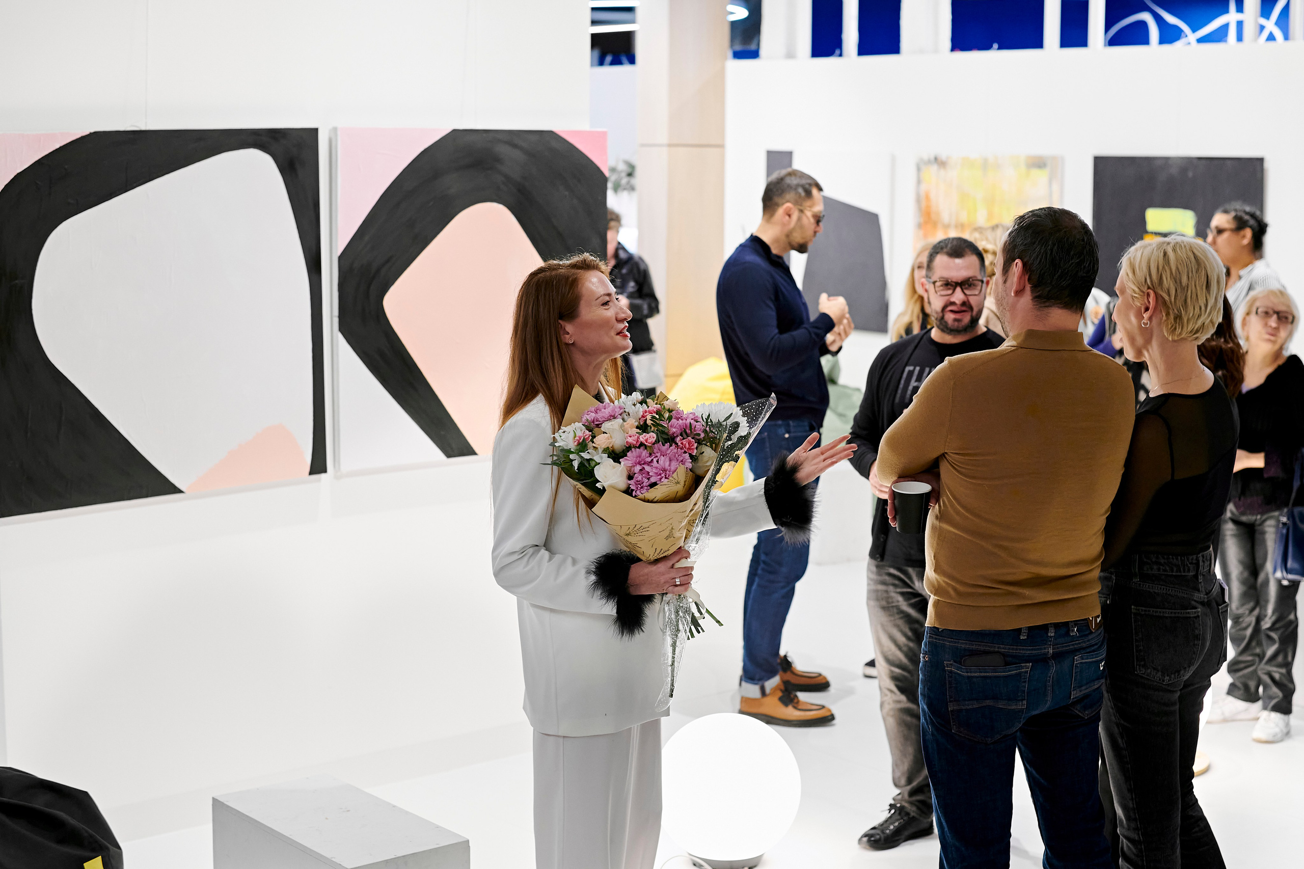 The Holst. Выставка Юлии Остапенко. Фотограф Постольник Дарья