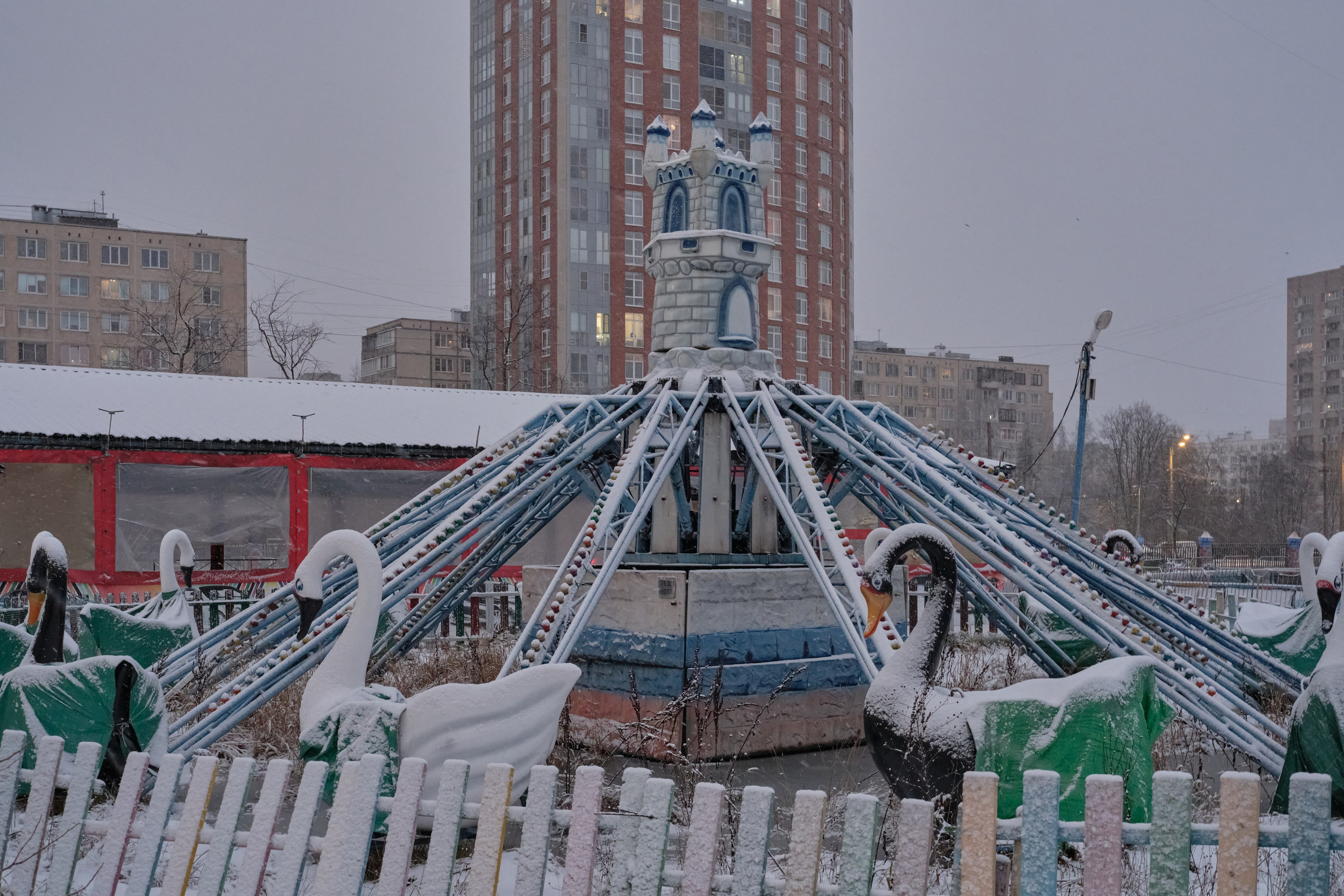Городской пейзаж — deadpan | Филипп Линзин. Репортажный и портретный фотограф в Санкт-Петербурге Филипп Линзин
