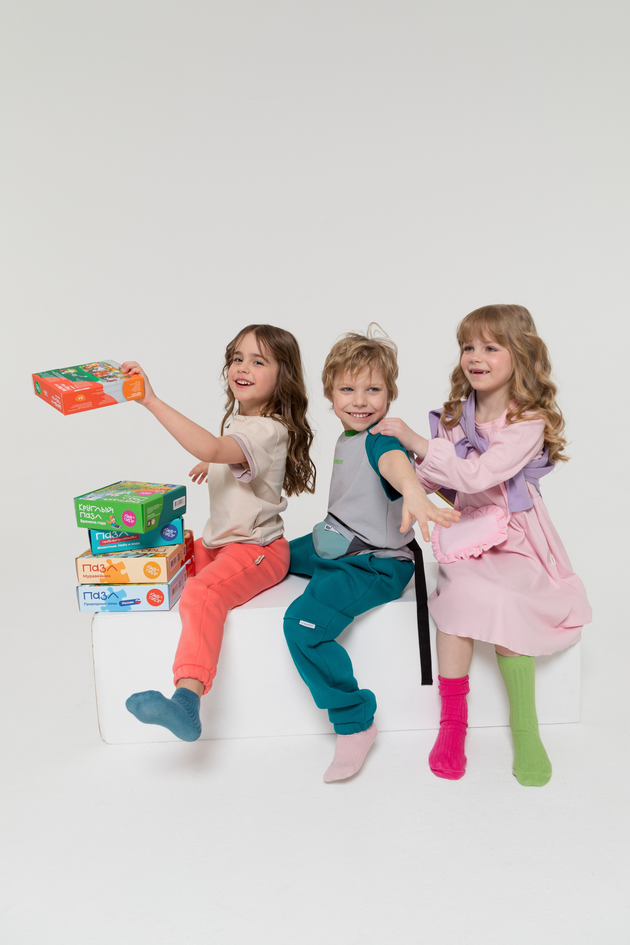Имиджевая и каталожная съёмка для бренда детских пазлов. Детский и контент фотограф Надя Волкова Санкт-Петербург