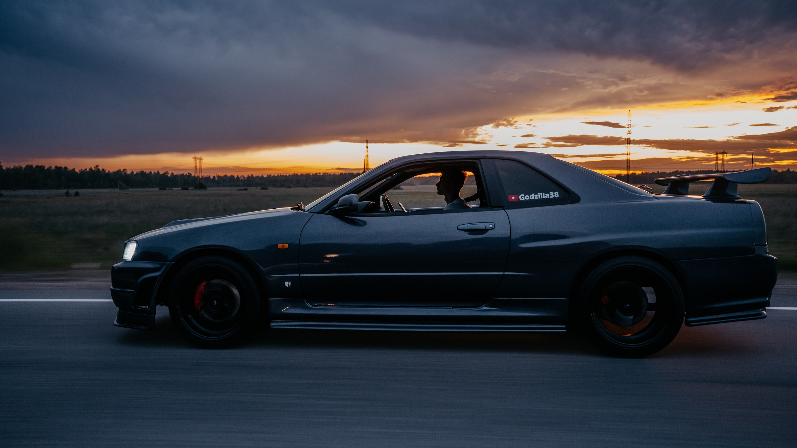 Nissan Skyline. Фотограф, видеограф и пилот дрона на Байкале
