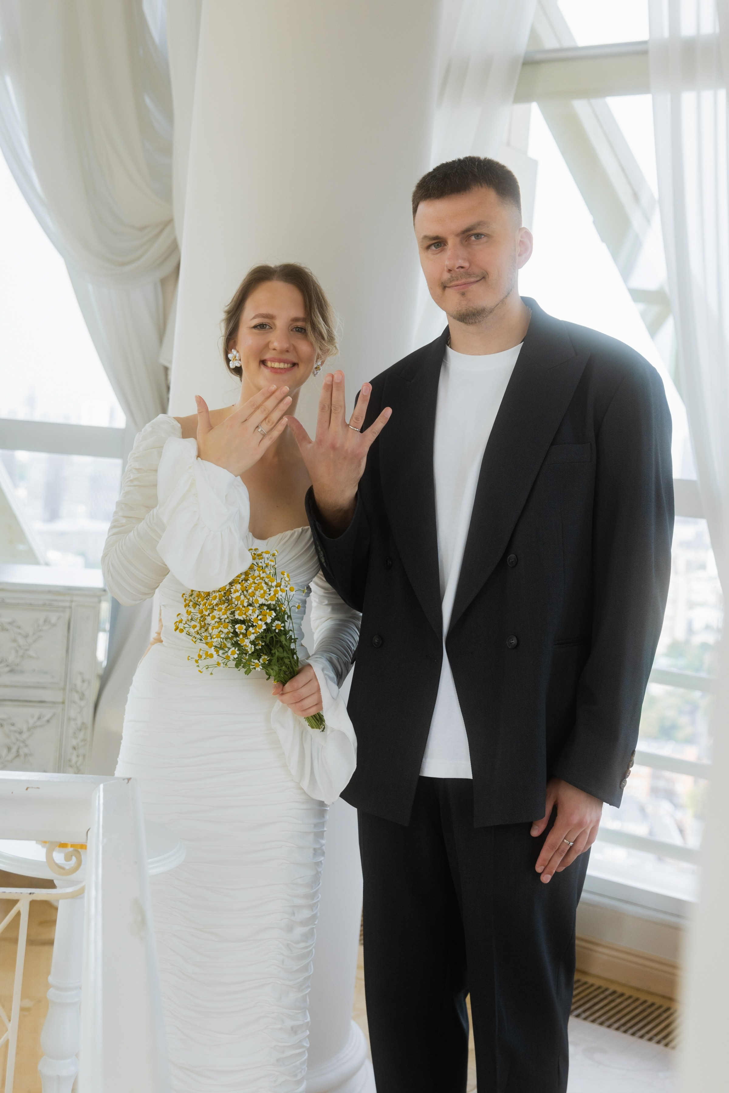 Алиса и Слава, роспись в Москве и вечеринка на природе, подальше от города. Фотограф в Москве Екатерина Черненко