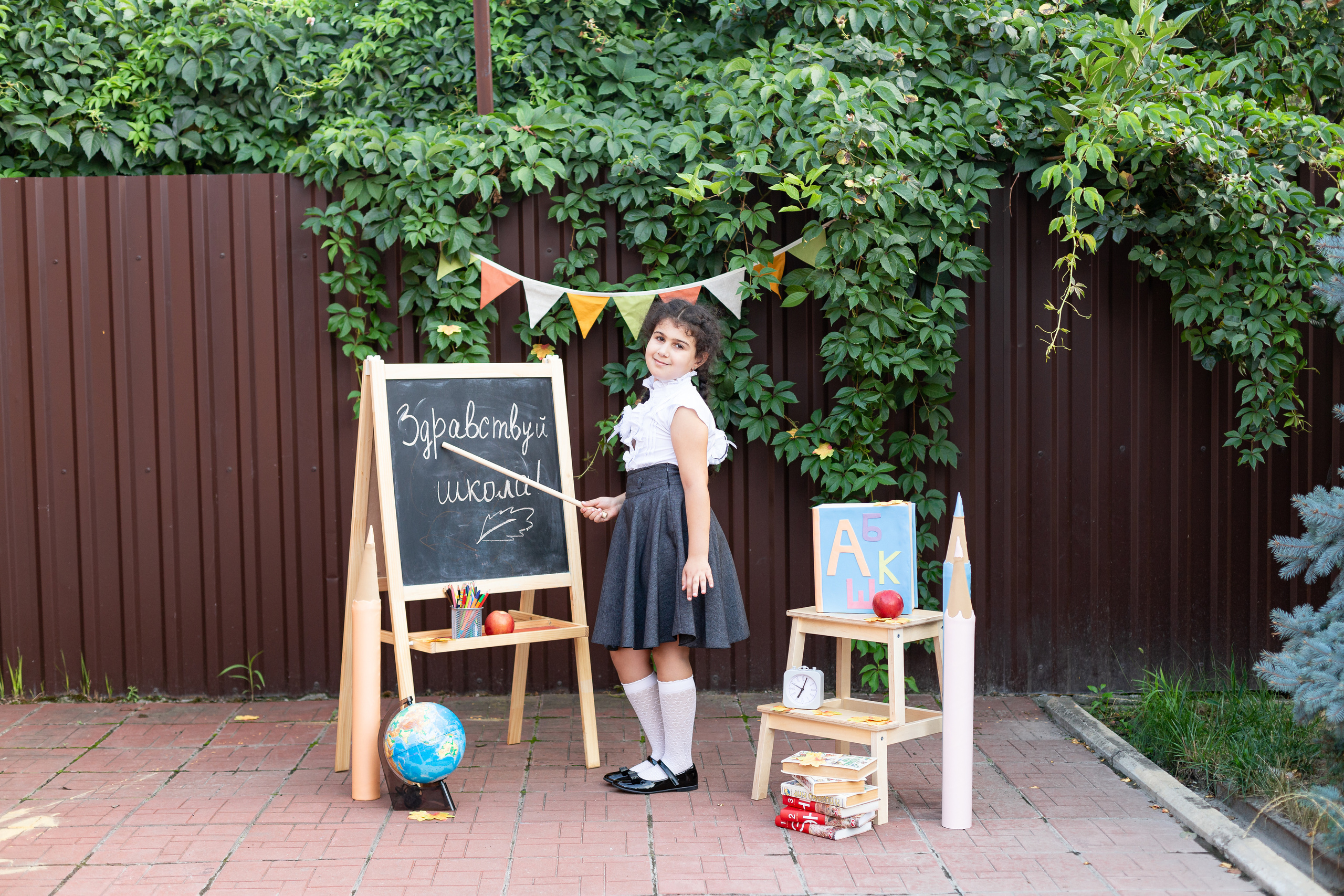 Фотопроект «Здравствуй школа». «ФотоЛерия» ФОТОГРАФ ВЫПУСКНЫЕ АЛЬБОМЫ