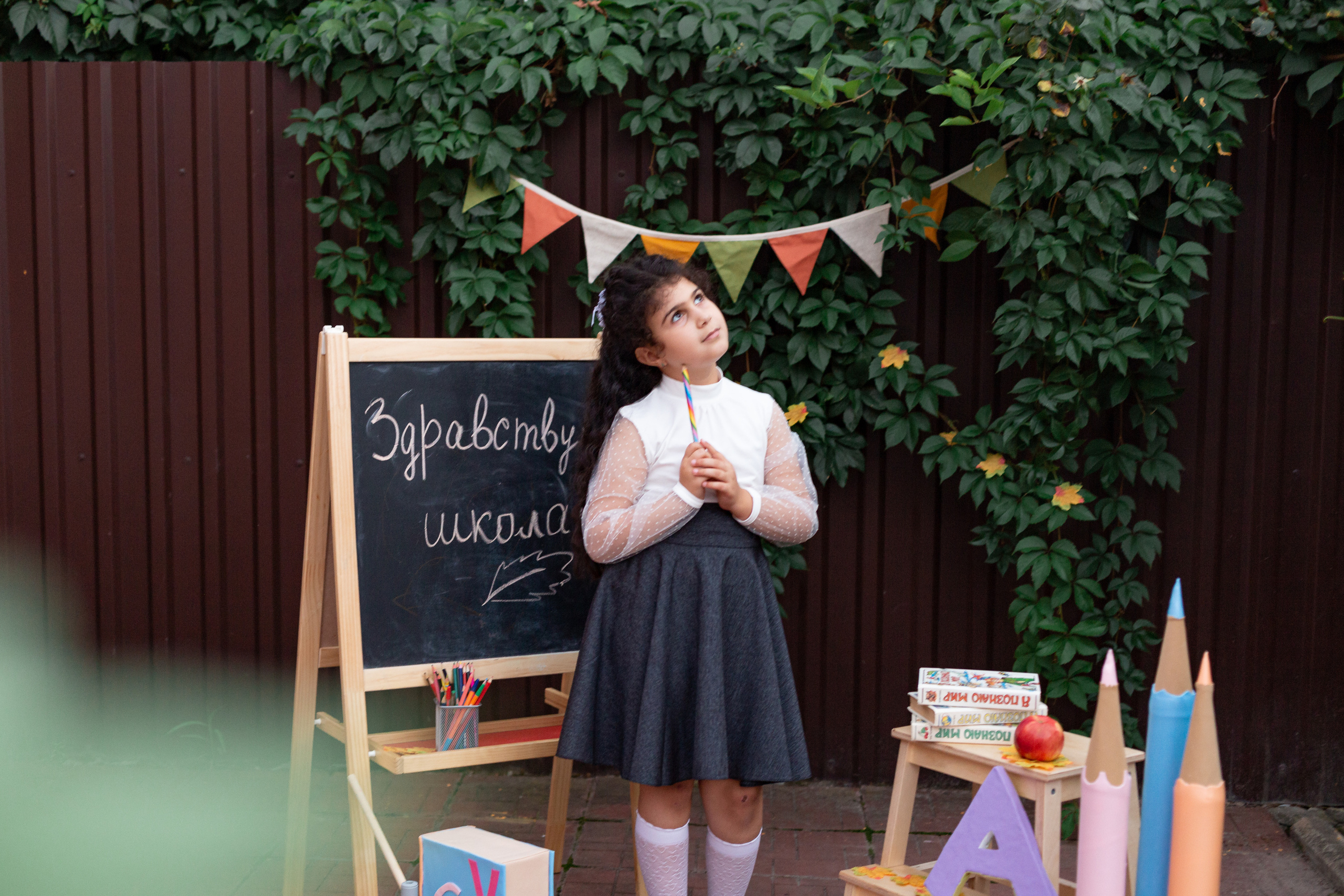 Фотопроект «Здравствуй школа». «ФотоЛерия» ФОТОГРАФ ВЫПУСКНЫЕ АЛЬБОМЫ