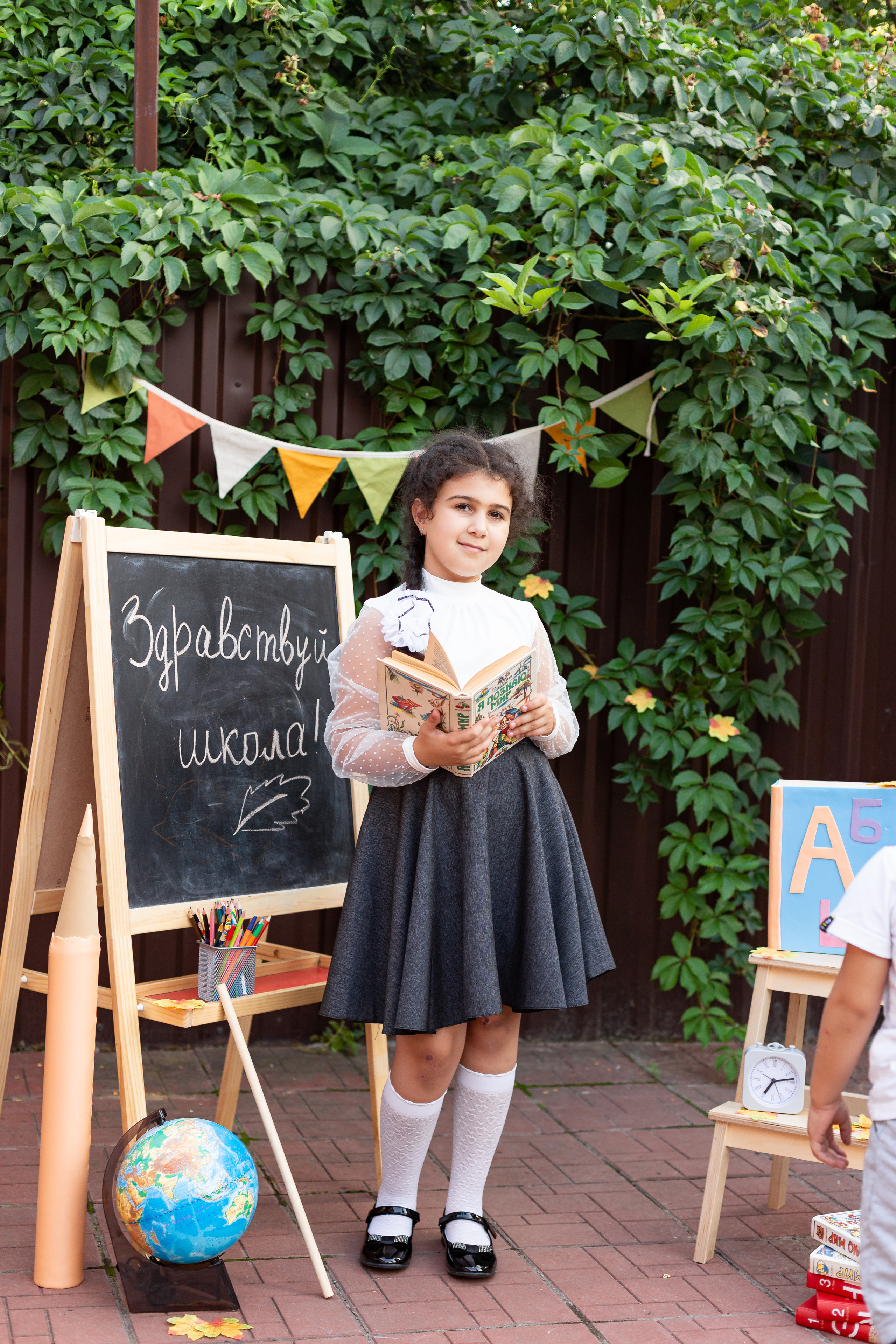 Фотопроект «Здравствуй школа». «ФотоЛерия» ФОТОГРАФ ВЫПУСКНЫЕ АЛЬБОМЫ