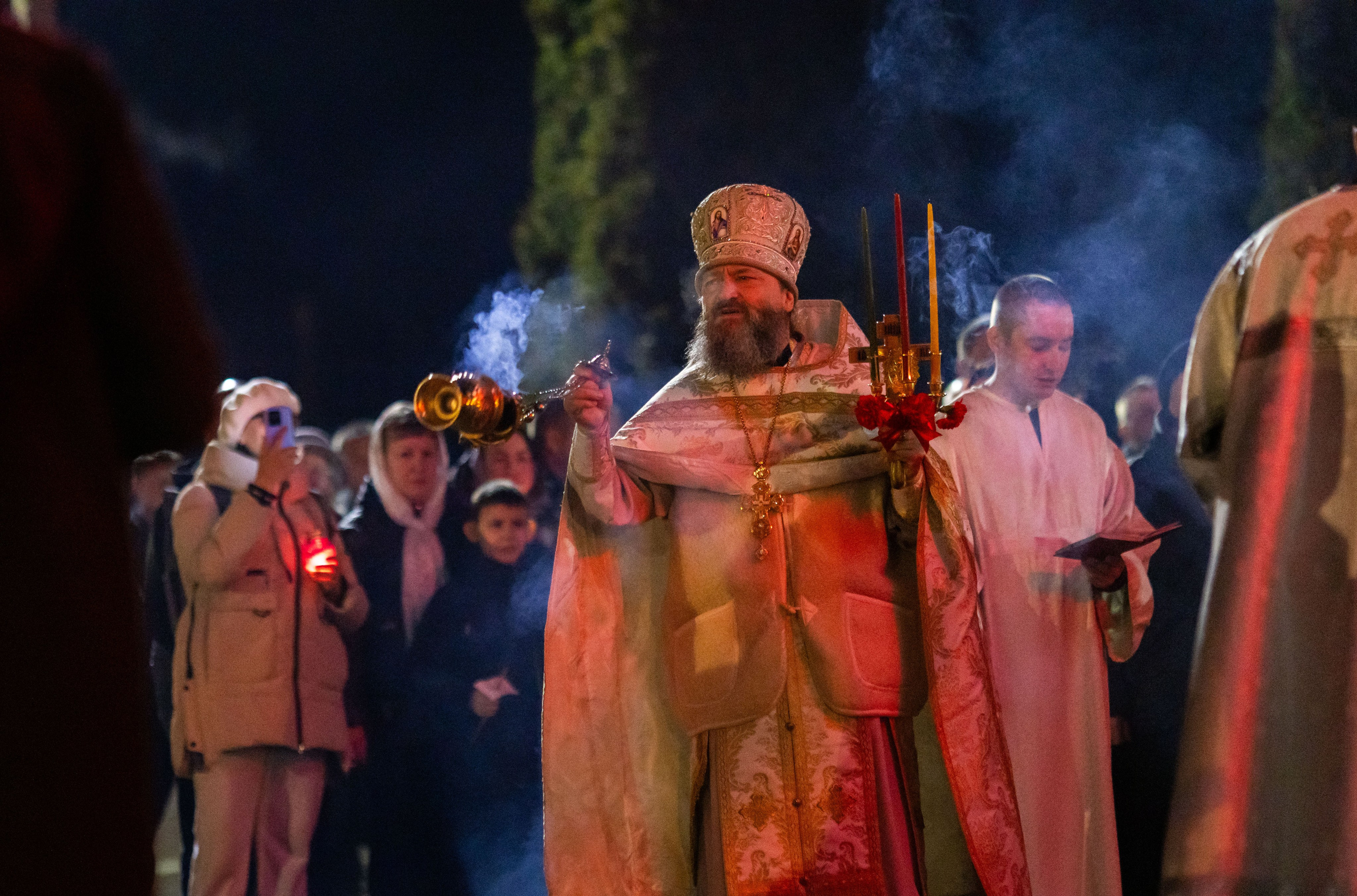Пасха Воскресенский храм с Ашитково. Семейный и детский фотограф Анна Петракова