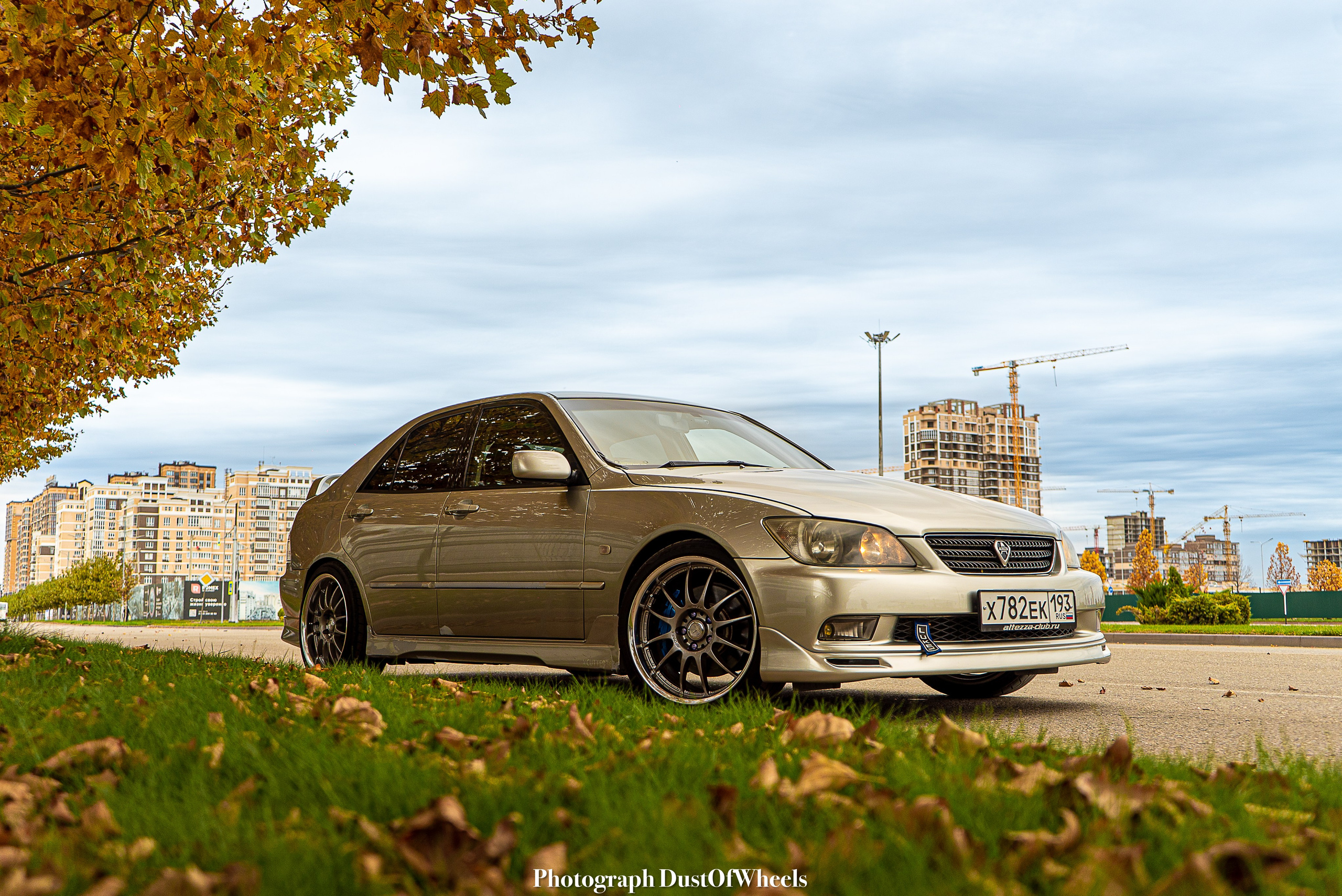 Автомобили