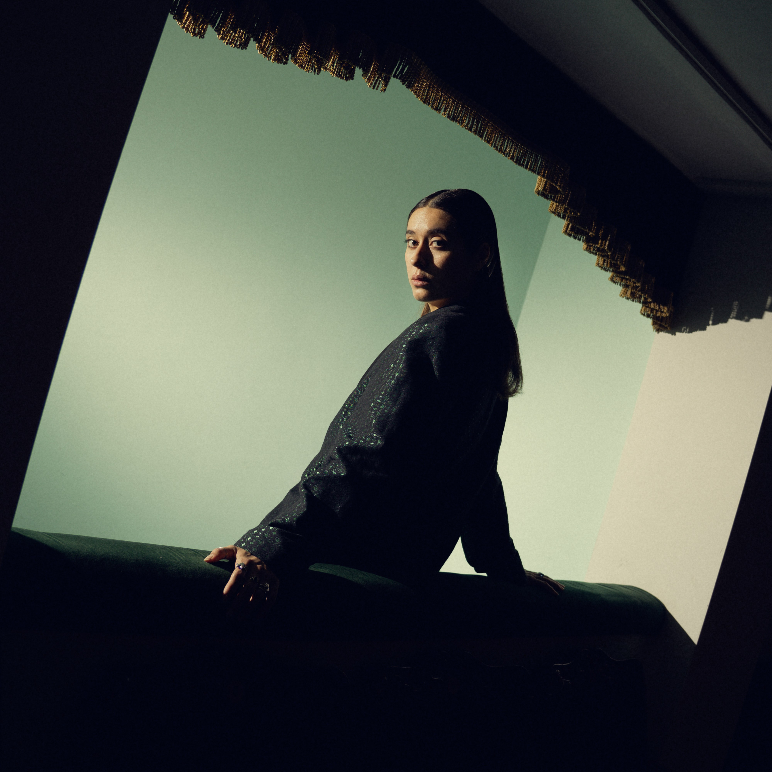 LUSI. TUTSARKIS — Art Director | Stylist | Photographer