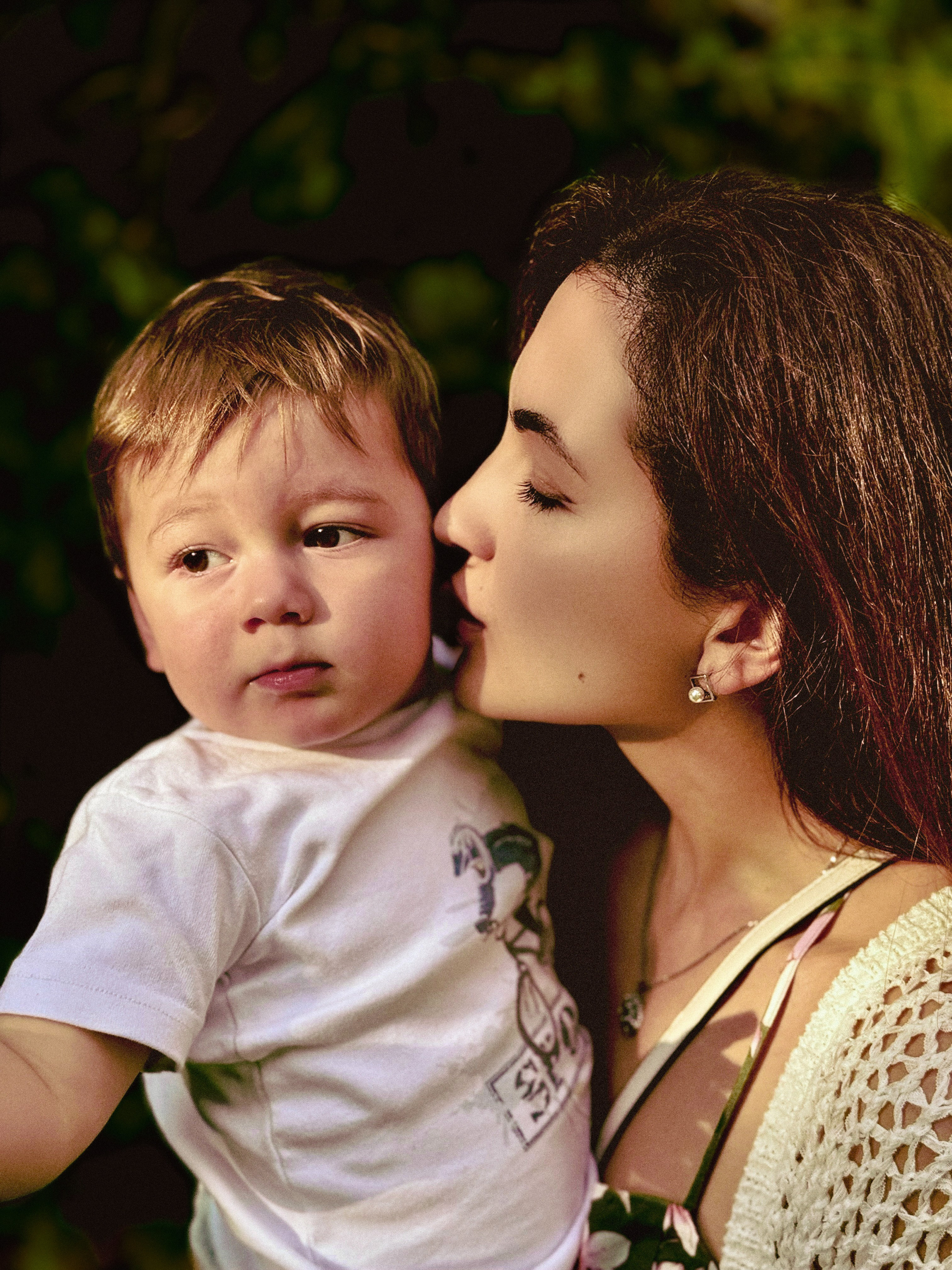 Шахноза с сыновьями. Студия фото, видеографии и мультимедийного дизайна в Москве Multi Frame Studio