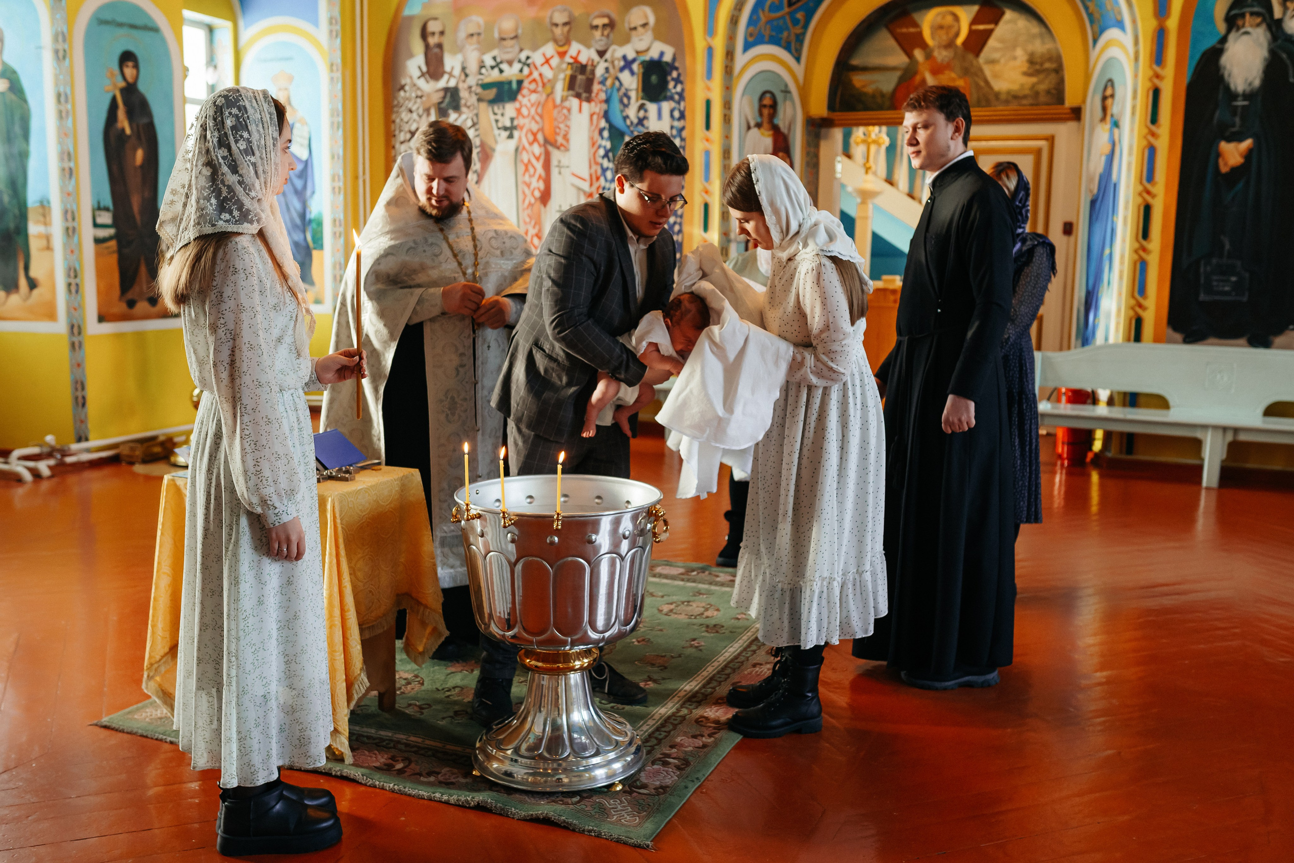 Фотосъемка крещения. Фотограф Ким Наталья в Красноярске