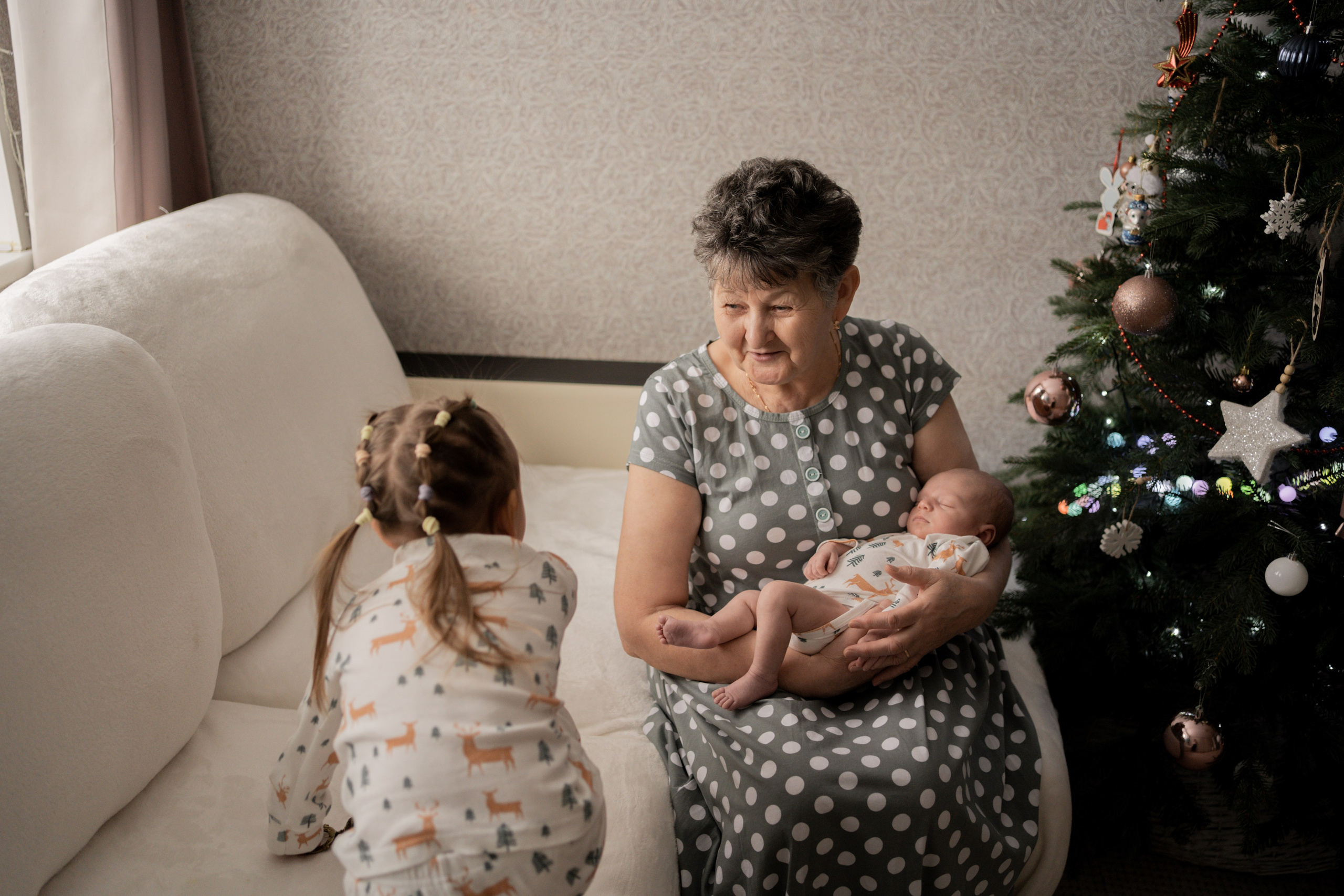 Оля, Коля, Аня, Рита. Фотограф грудного вскармливания в Москве Екатерина