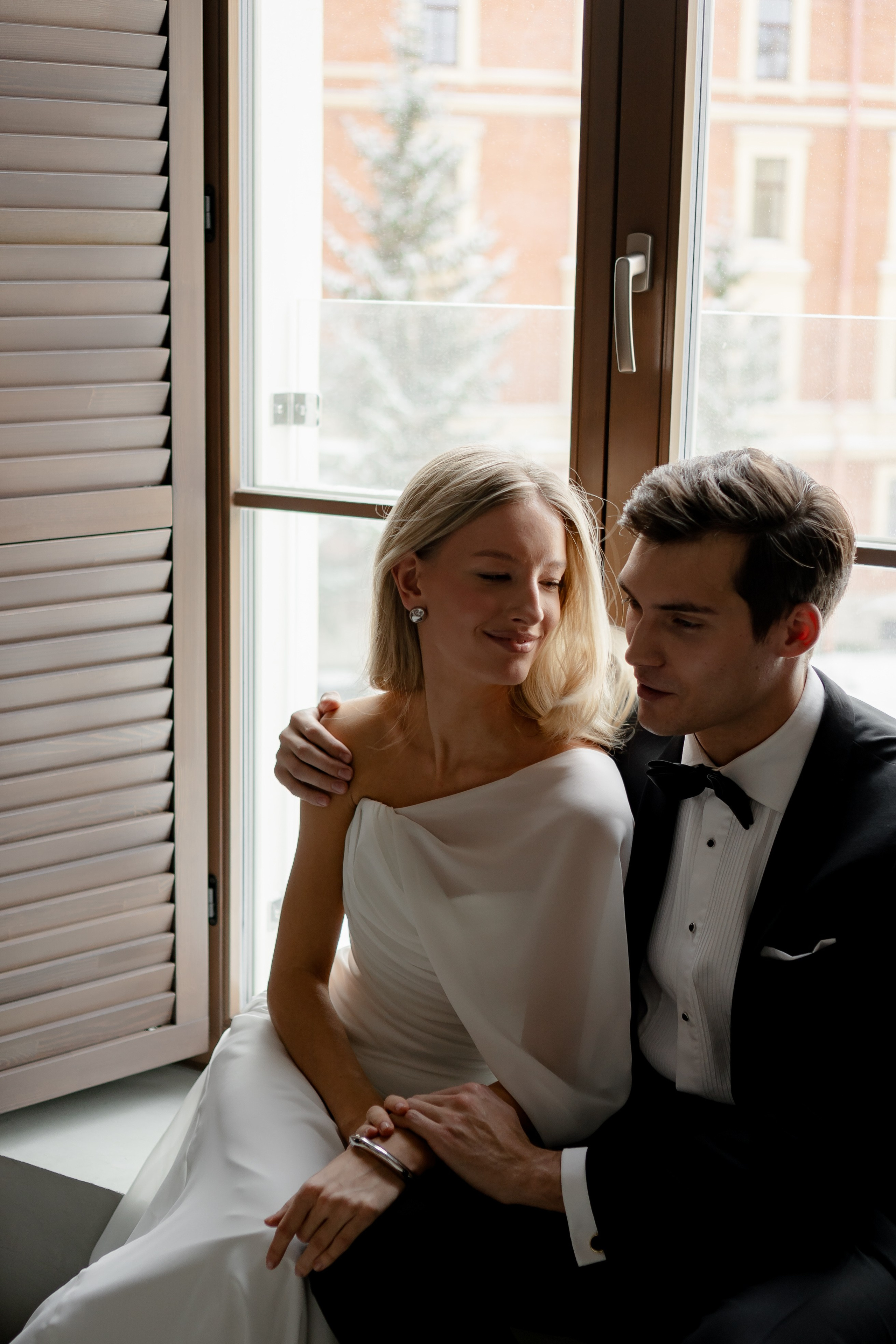 ЭЛЕГАНТНАЯ СВАДБЕНАЯ СЬЕМКА ЖЕНИХА И НЕВЕСТЫ В ДОРОГОМ ОТЕЛЕ САНКТ-ПЕТЕРБУРГА. Профессиональный фотограф, Санкт-Петербург — Виктория Богомолова