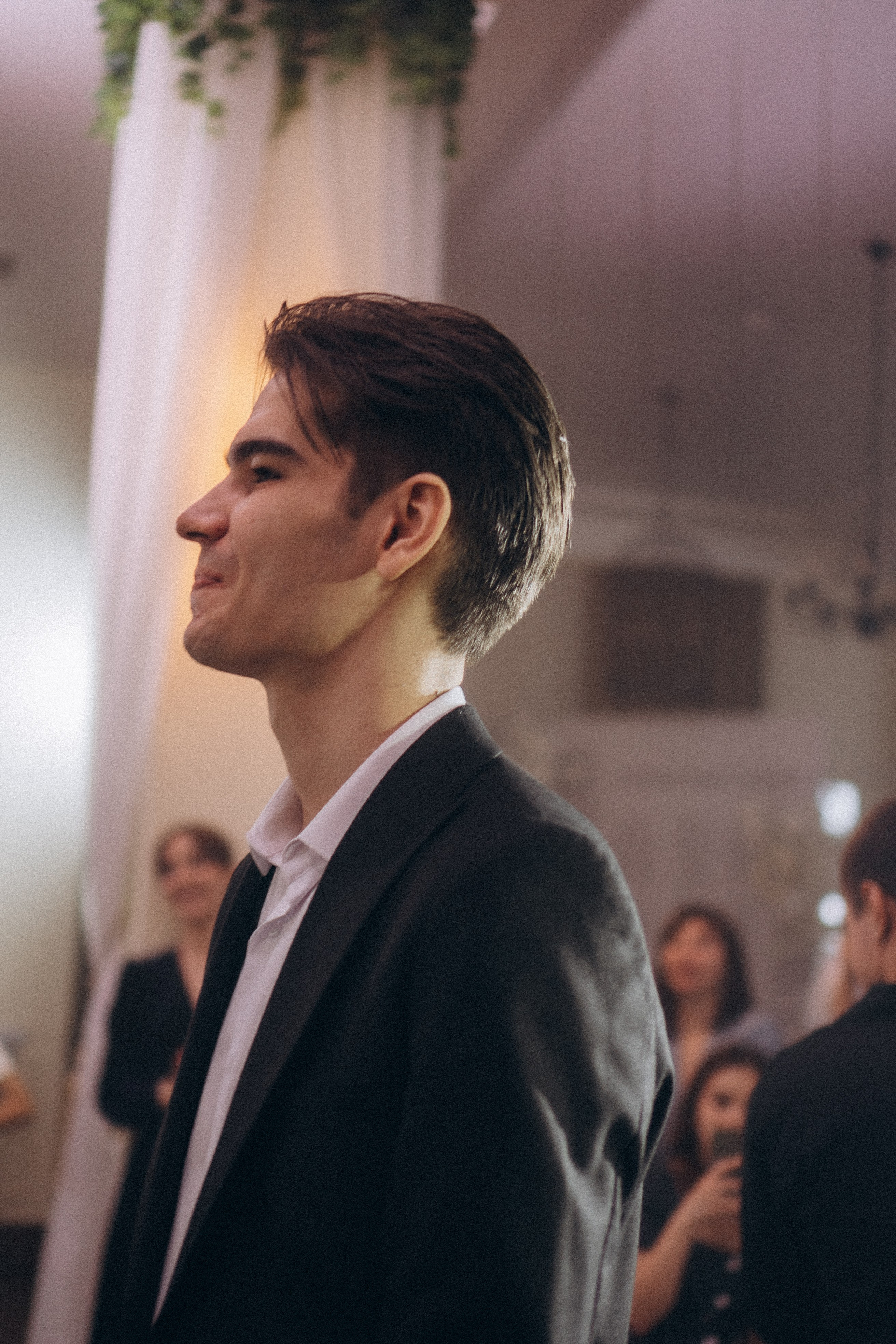 СВАДЕБНАЯ СЬЕМКА СБОРОВ В ОТЕЛЕ И ВЫЕЗД НА ЦЕРЕМОНИЮ (СНЯТО В СИБИРЕ В НИЖНЕВАРТОВСКЕ). Профессиональный фотограф, Санкт-Петербург — Виктория Богомолова