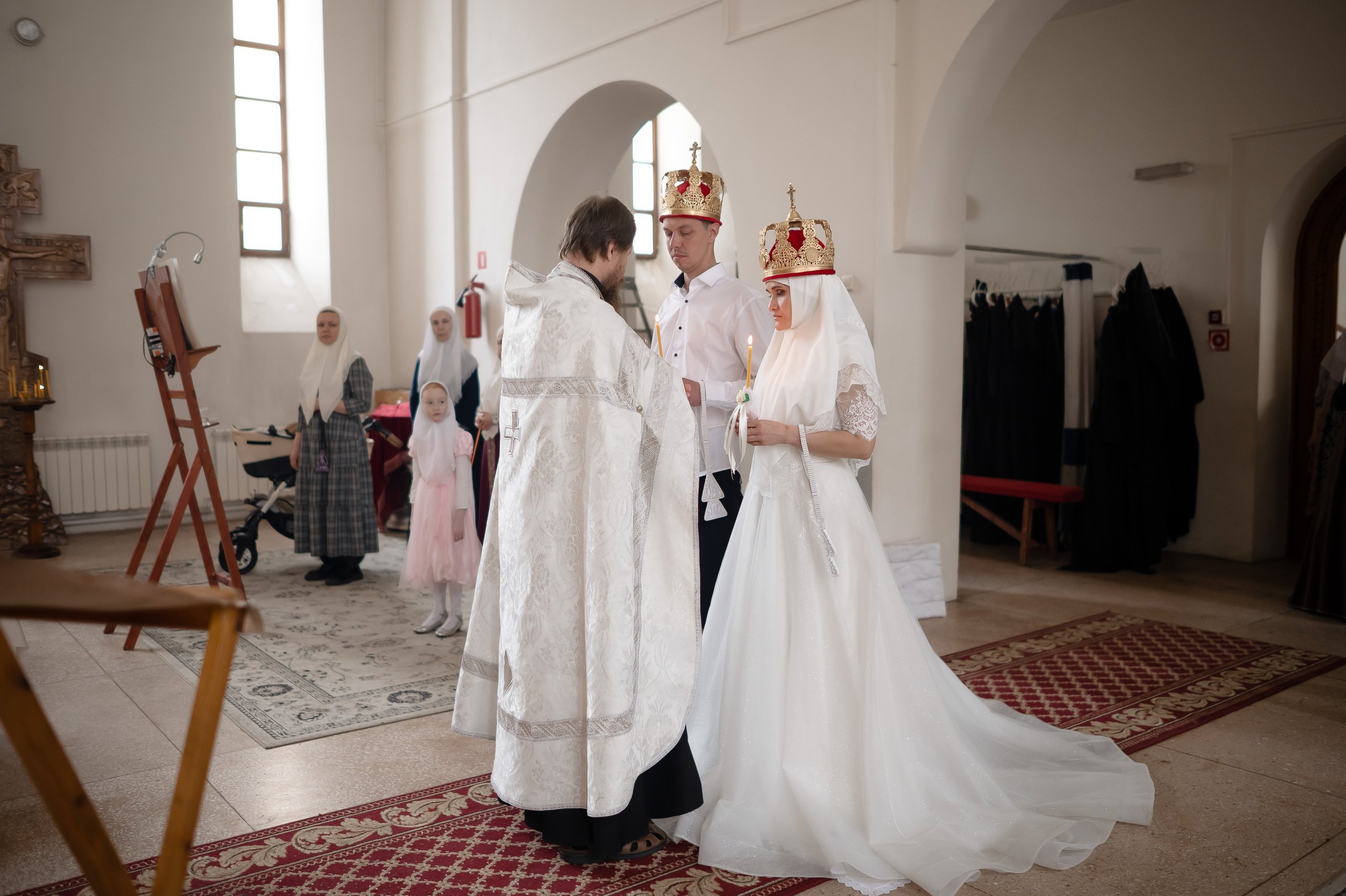 Александр & Юлия (Санкт-Петербург, Троицкий храм). Семейный и свадебный фотограф в Санкт-Петербурге Серафима Смирнова